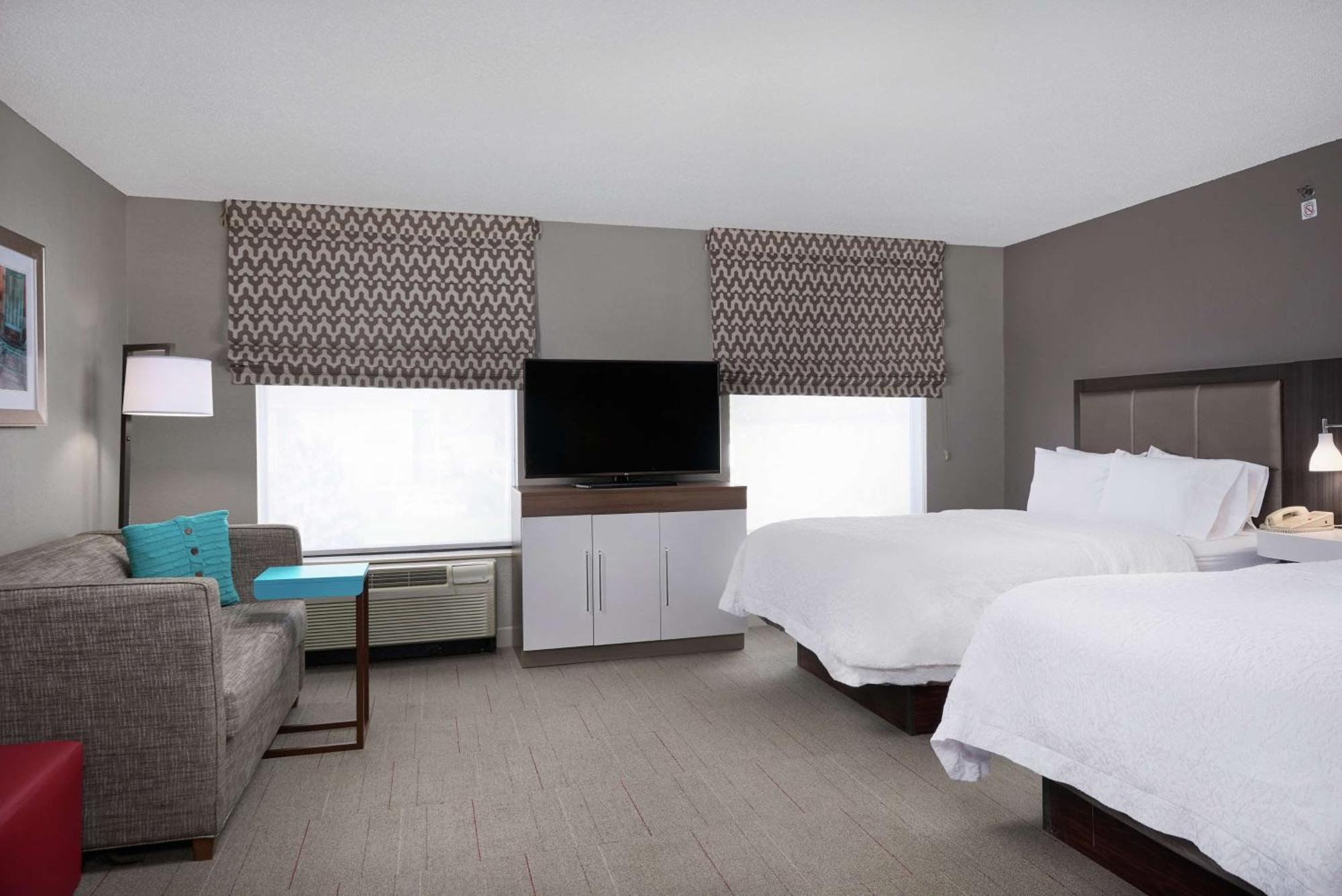 Queen Studio Suite with Two Queen Beds and Sofa Bed - Non-Smoking