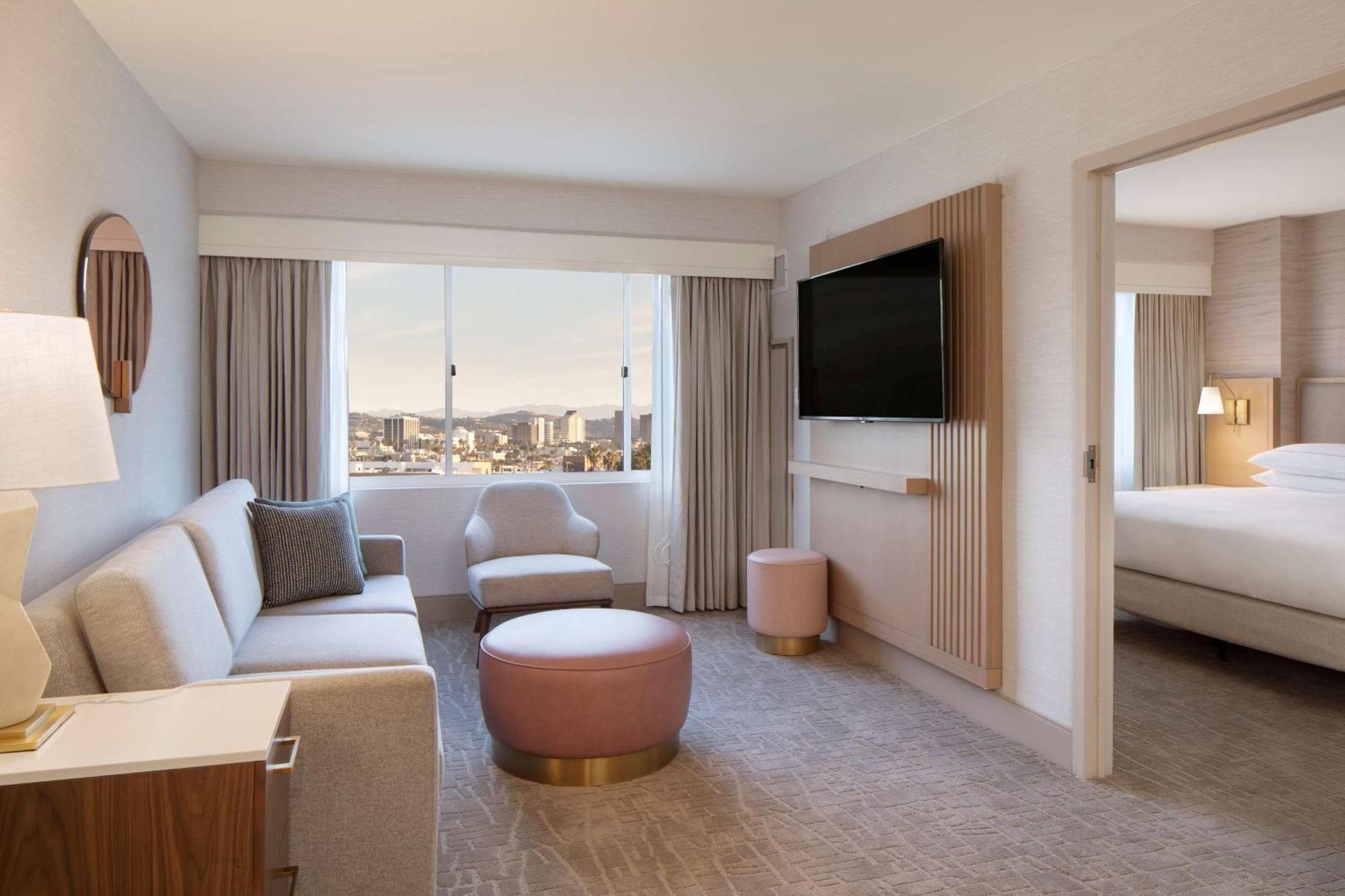 One-Bedroom King Suite - Mobility Accessible