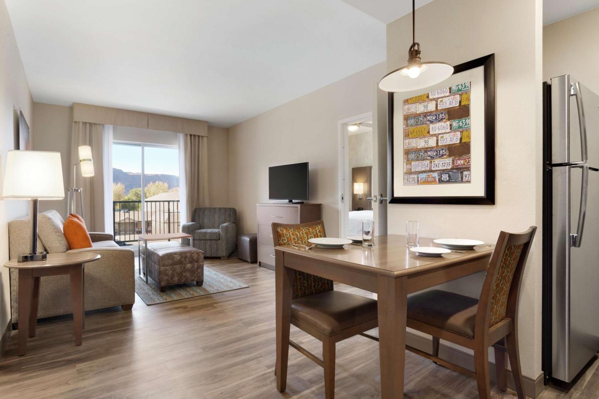King Suite with Balcony and Mountain View