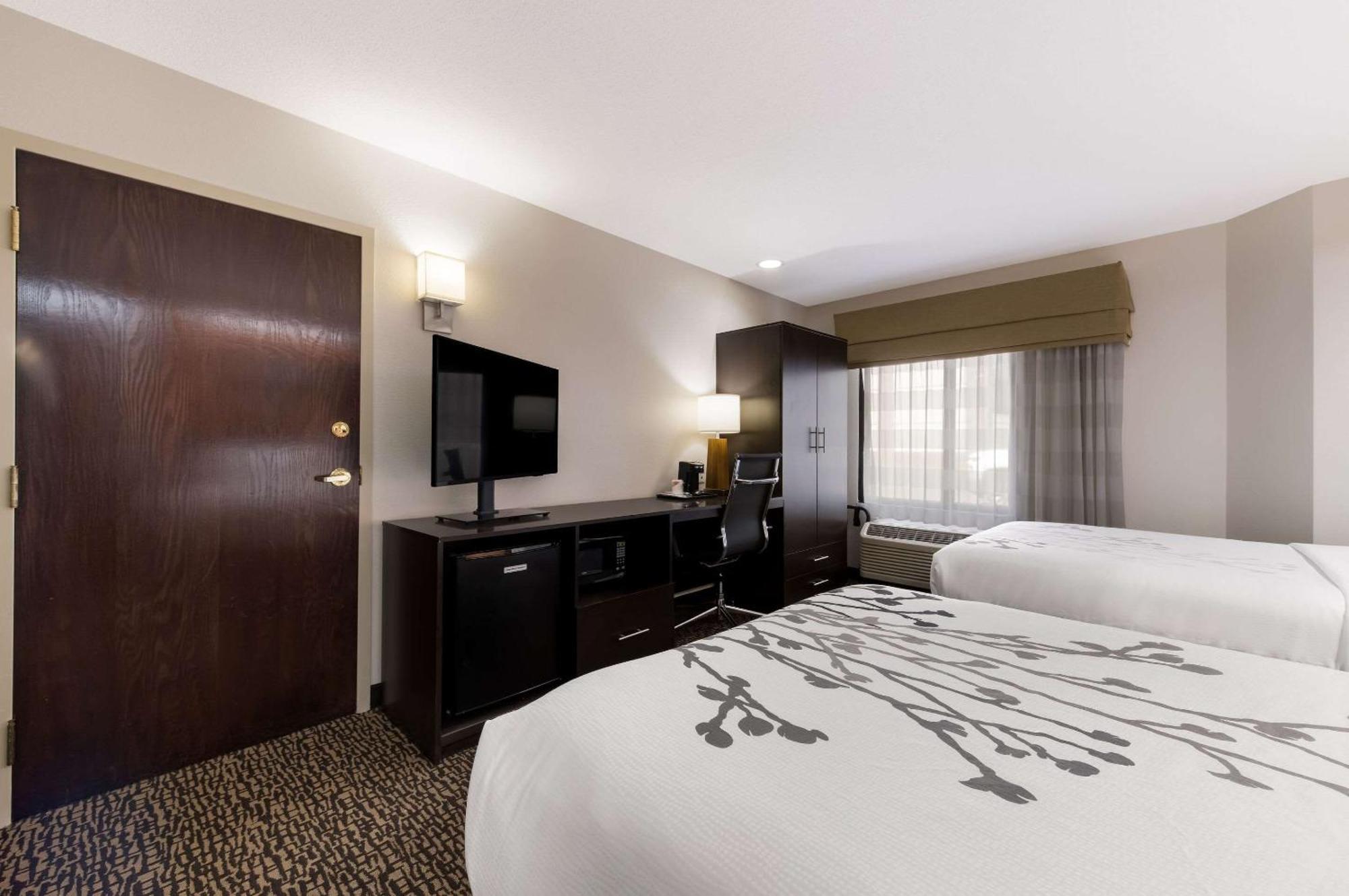 Double Room with Two Double Beds - Non-Smoking