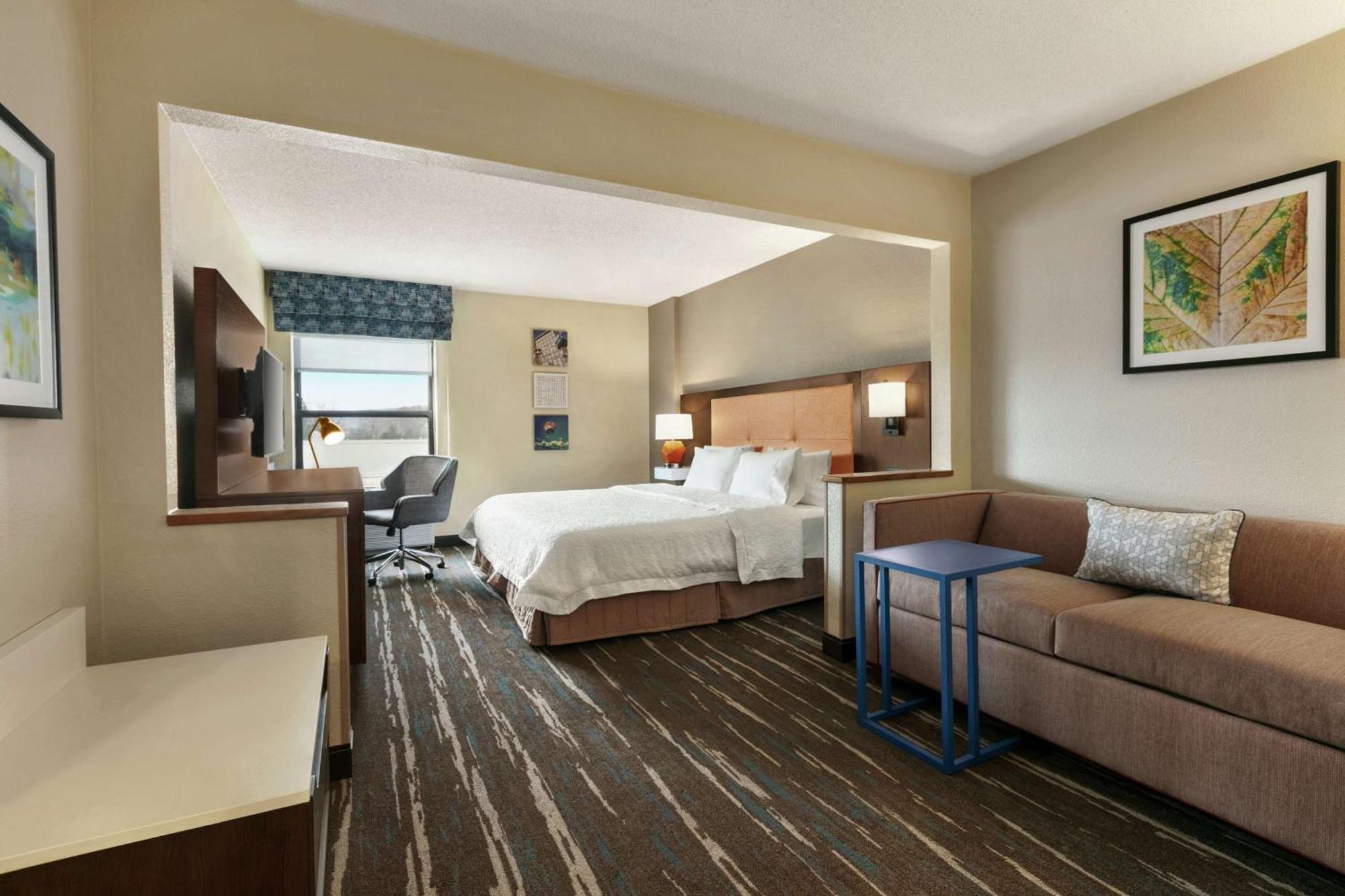 King Study Room with Sofa bed