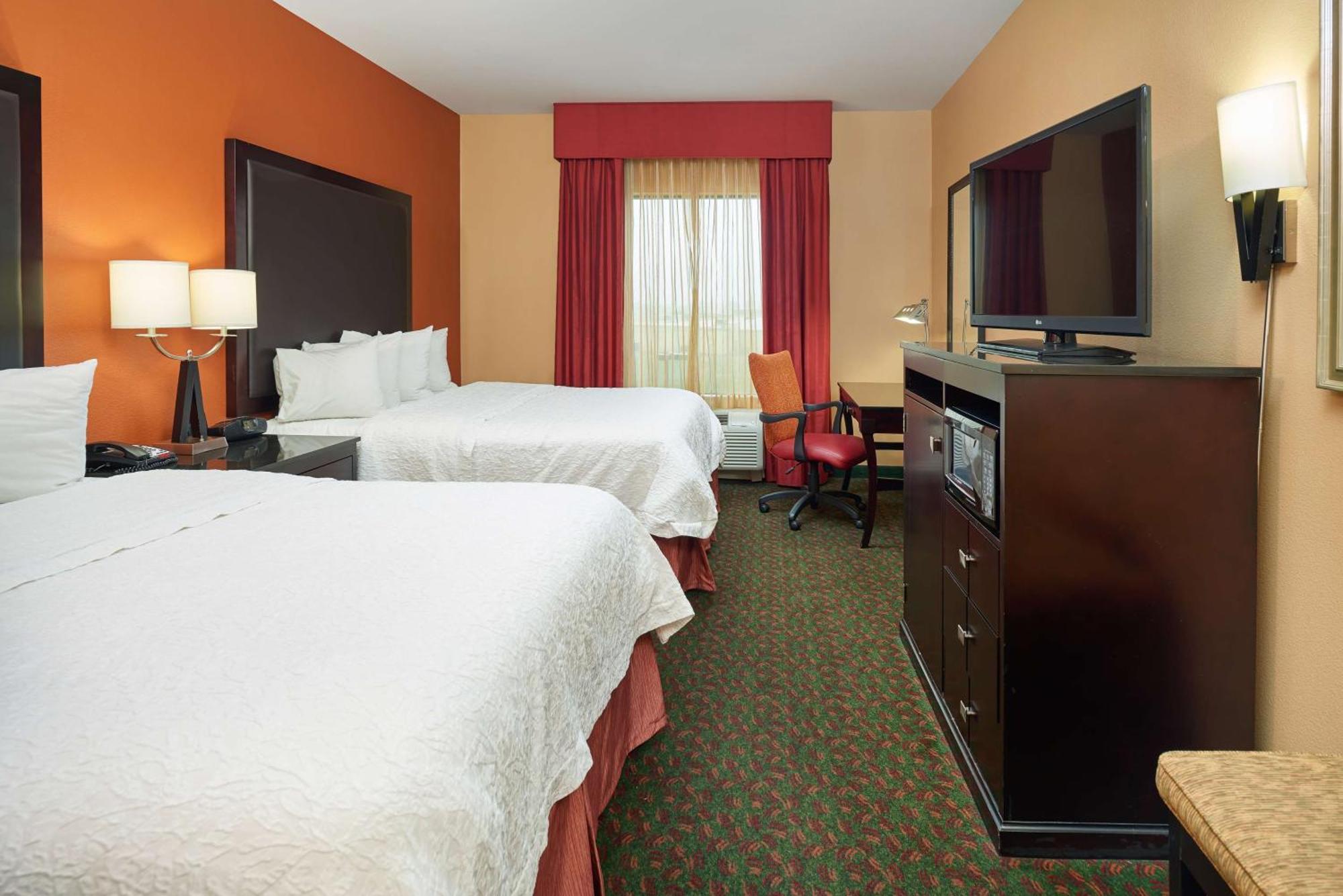 Room with Two Queen Beds - Non-Smoking