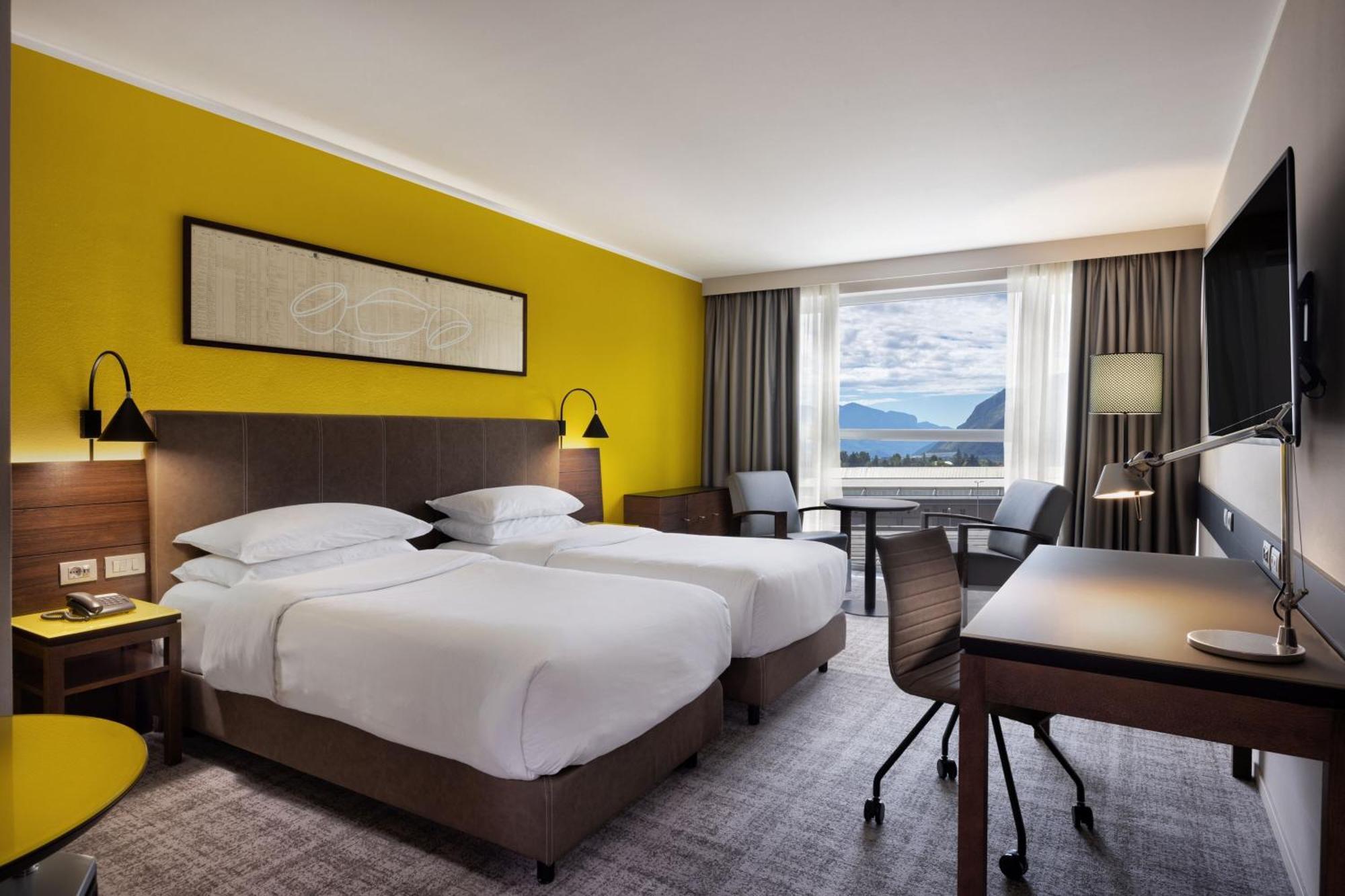 Deluxe Twin Room,1371354374:JPEG