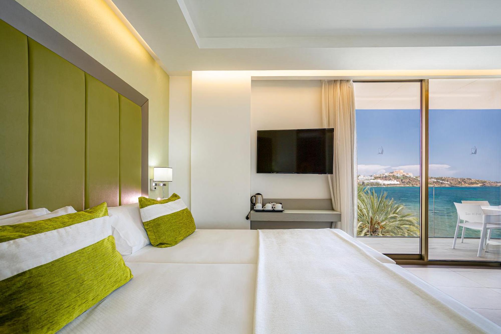 Superior Double Room,1553393746:JPEG