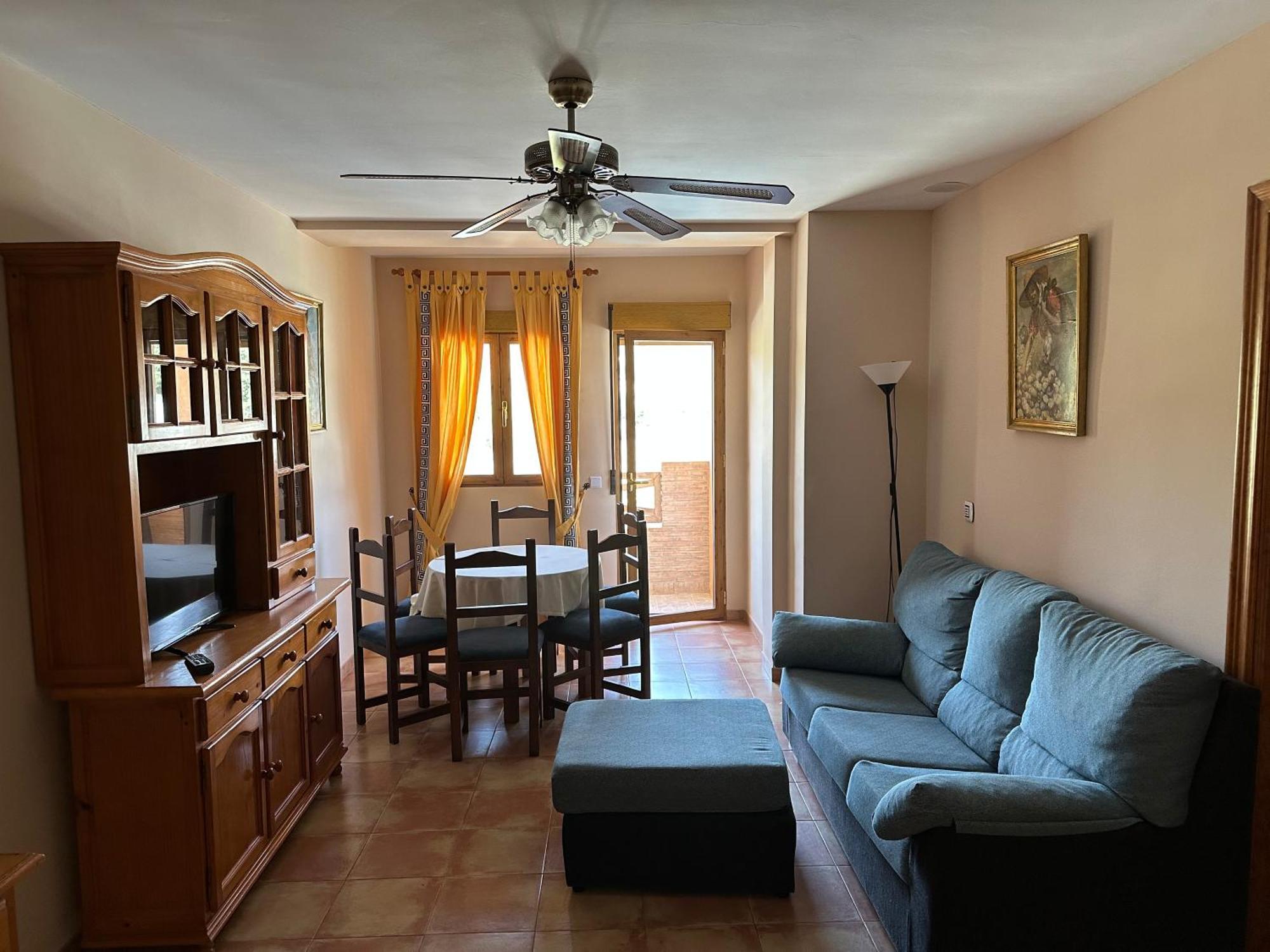 Two-Bedroom Apartment with Mountain View,1553620261:JPEG