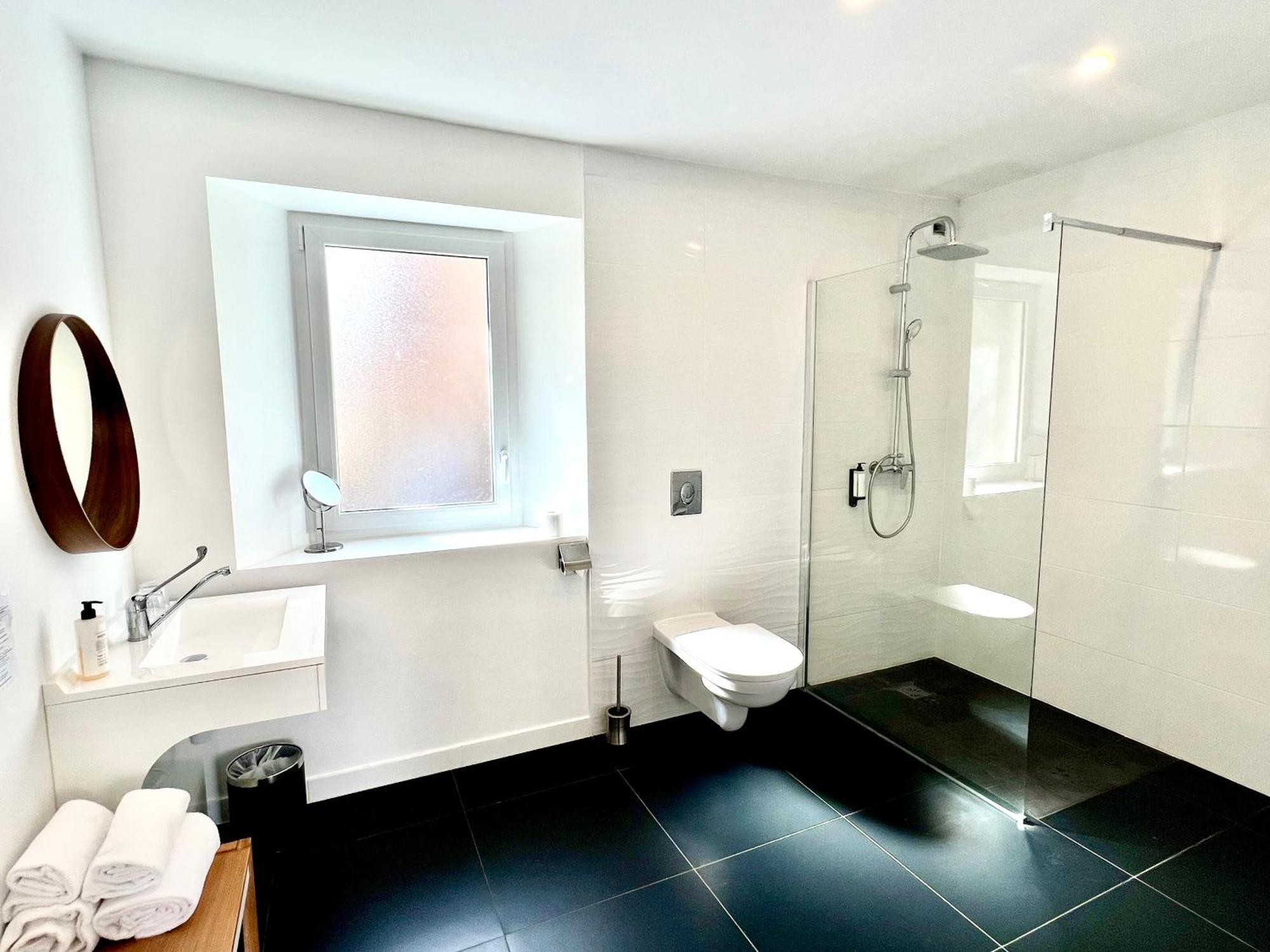 Chambre Double - Accessible aux Personnes à Mobilité Réduite