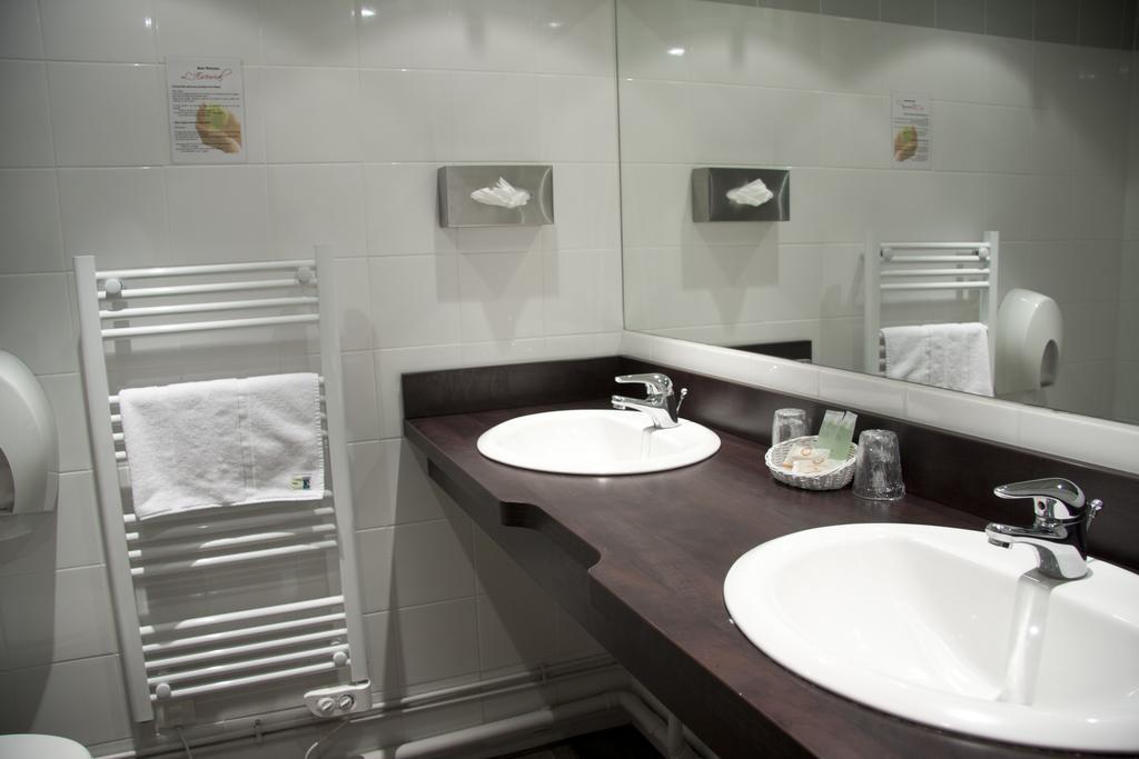 Chambre Double (1 Lit Double)