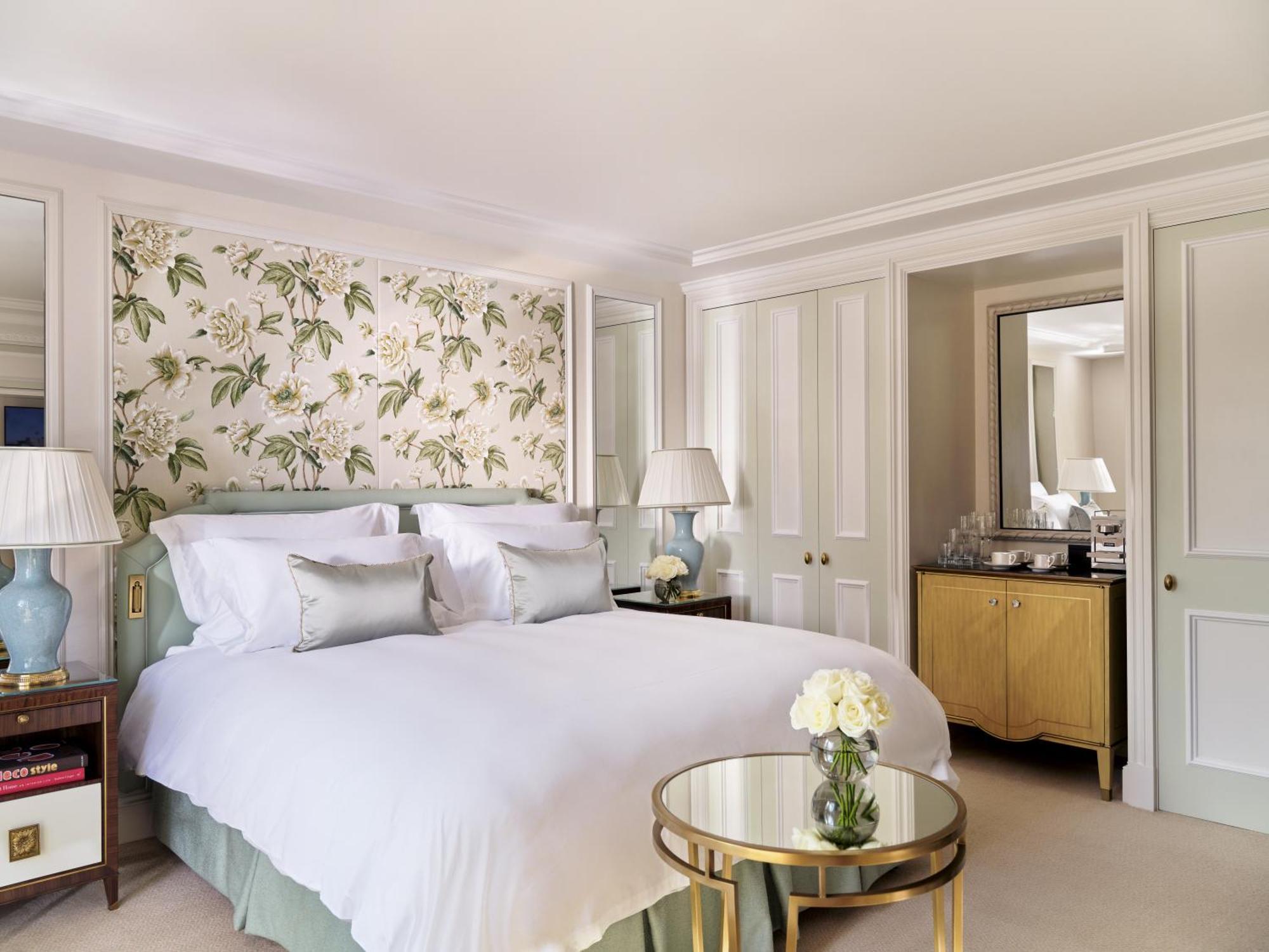 Deluxe Zimmer mit Kingsize-Bett