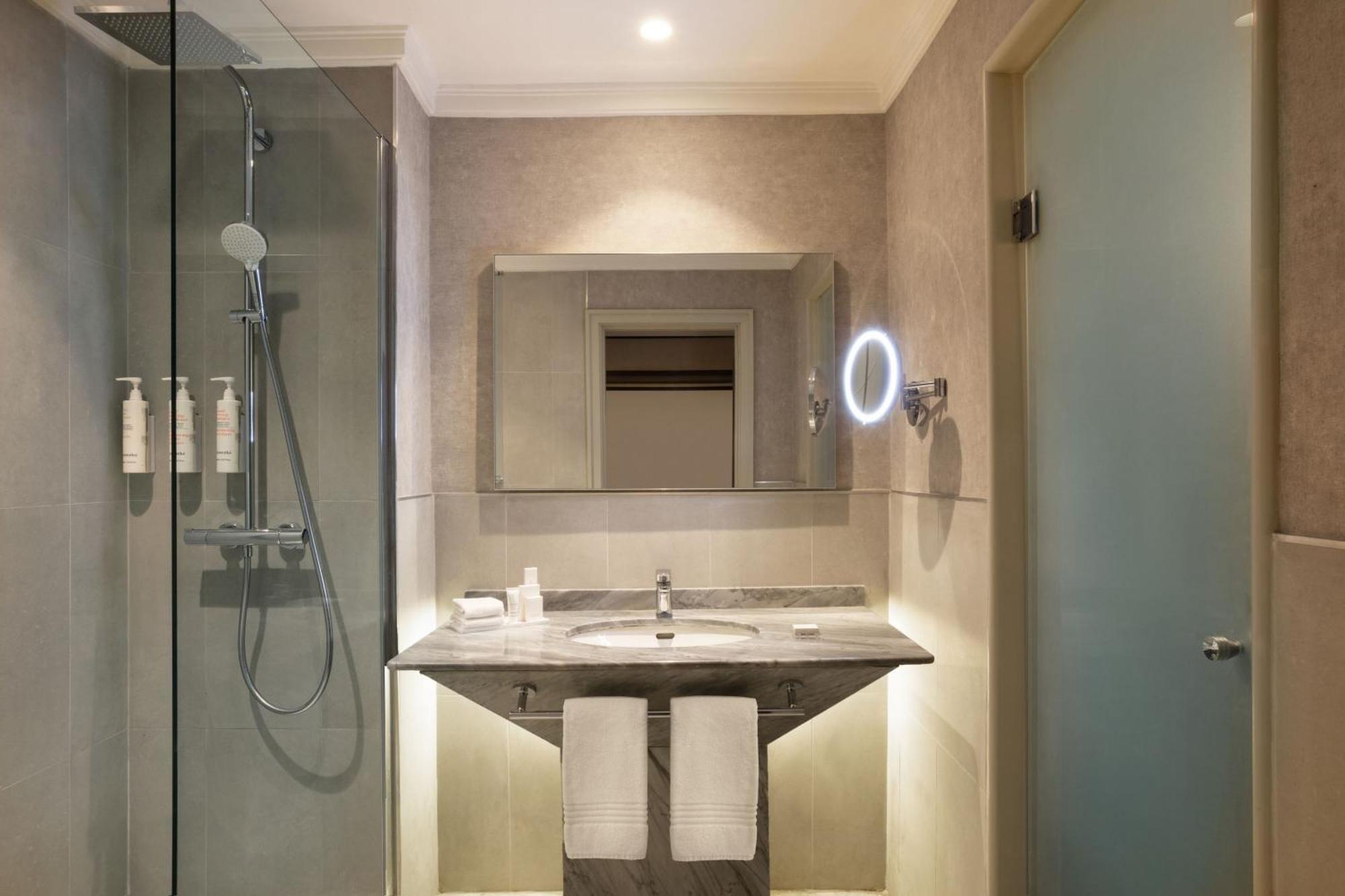 Chambre Lit King-Size Club - Vue sur Ville