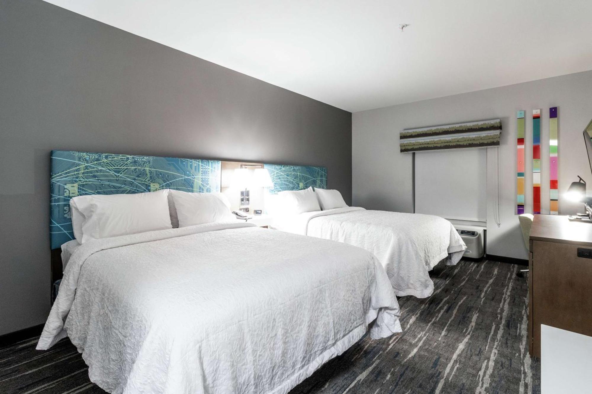 Queen Room with Two Queen Beds,1557369286:JPEG