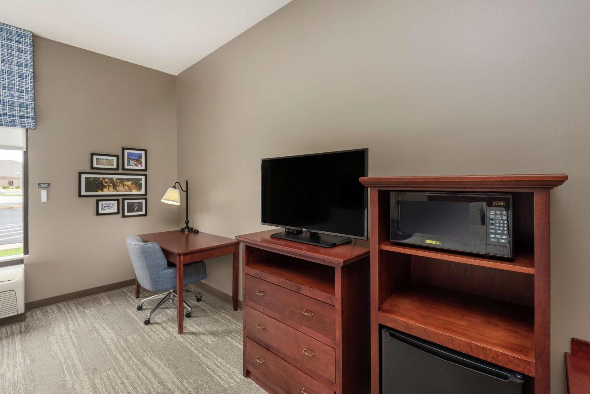 Queen Room with Two Queen Beds - Hearing Access/Non-Smoking
