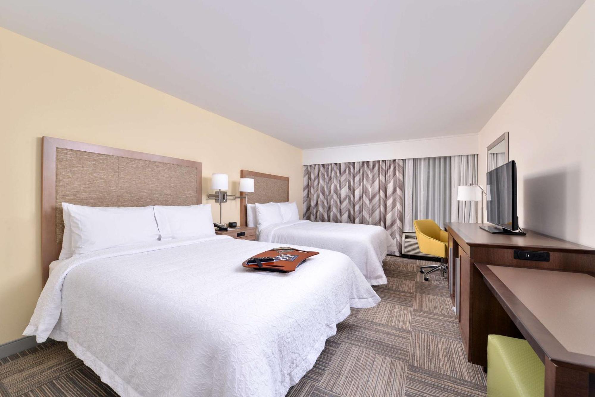 Queen Room with Two Queen Beds (4 Adults)