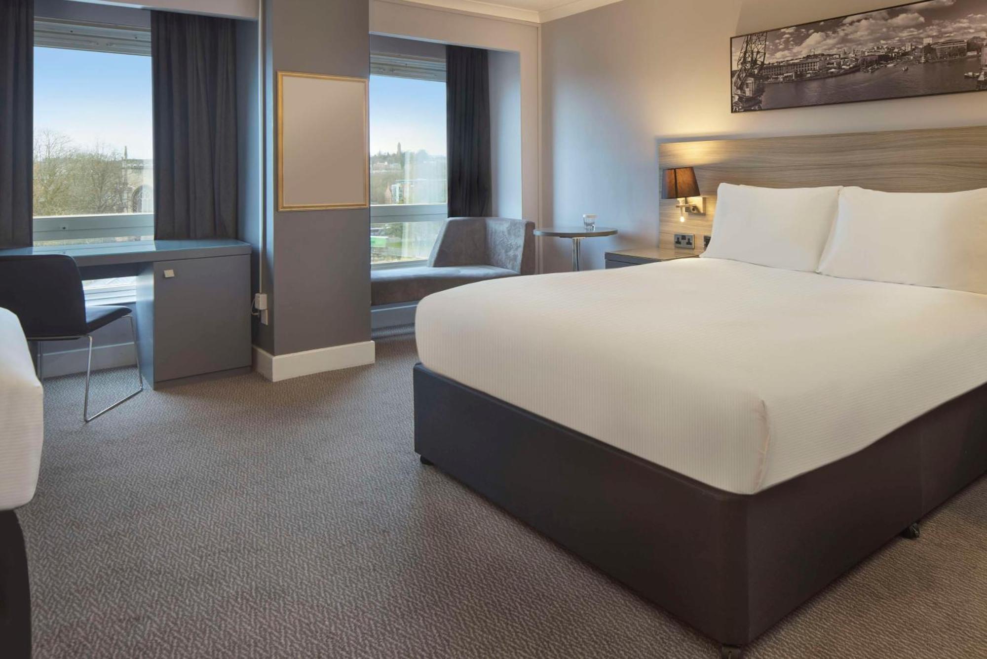 Kamer met Queensize Bed - Toegankelijk voor Gasten met een Lichamelijke Beperking