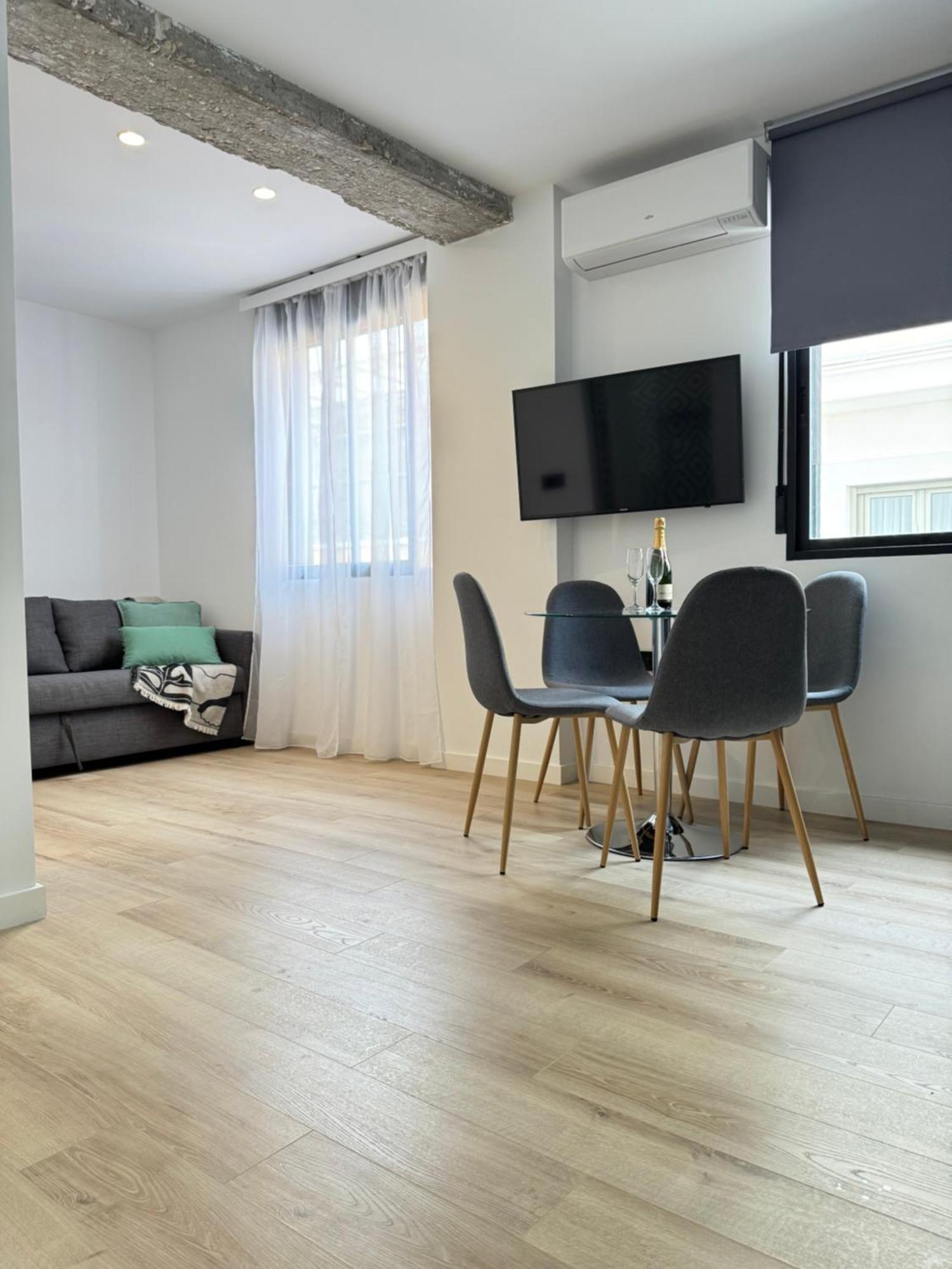 Apartamento com 1 Quarto