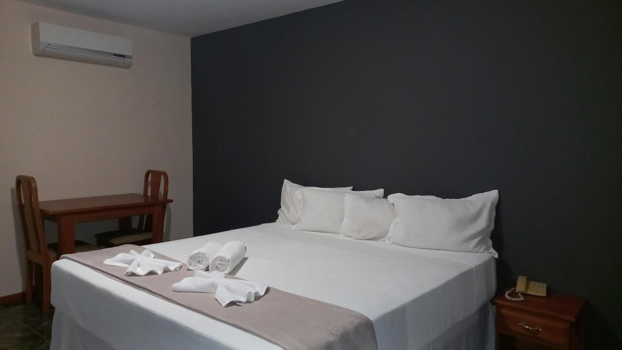 Quarto Superior Deluxe com Cama de Casal ou 2 de Solteiro