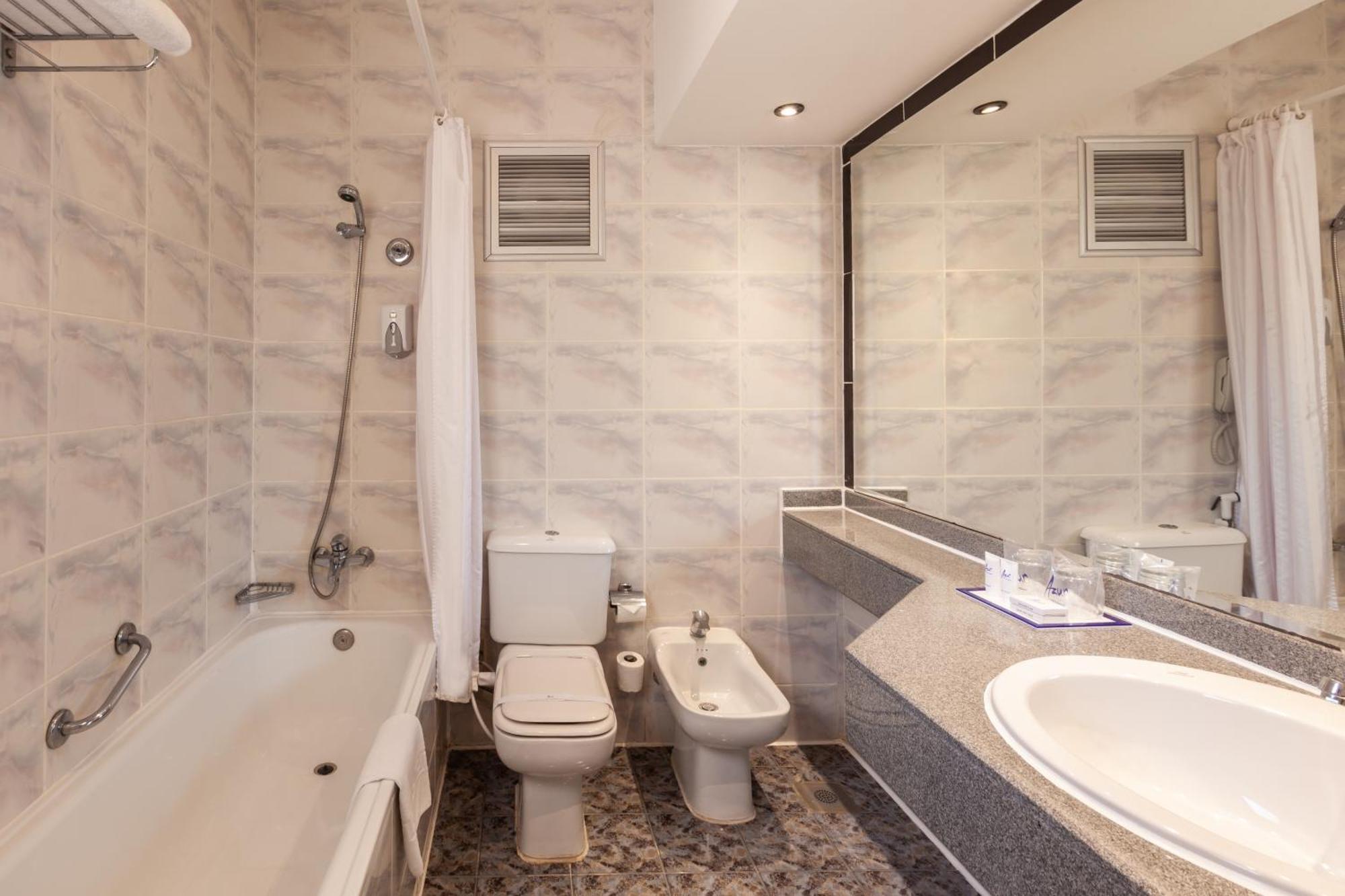 Bungalow 1 Chambre (3 Adultes)