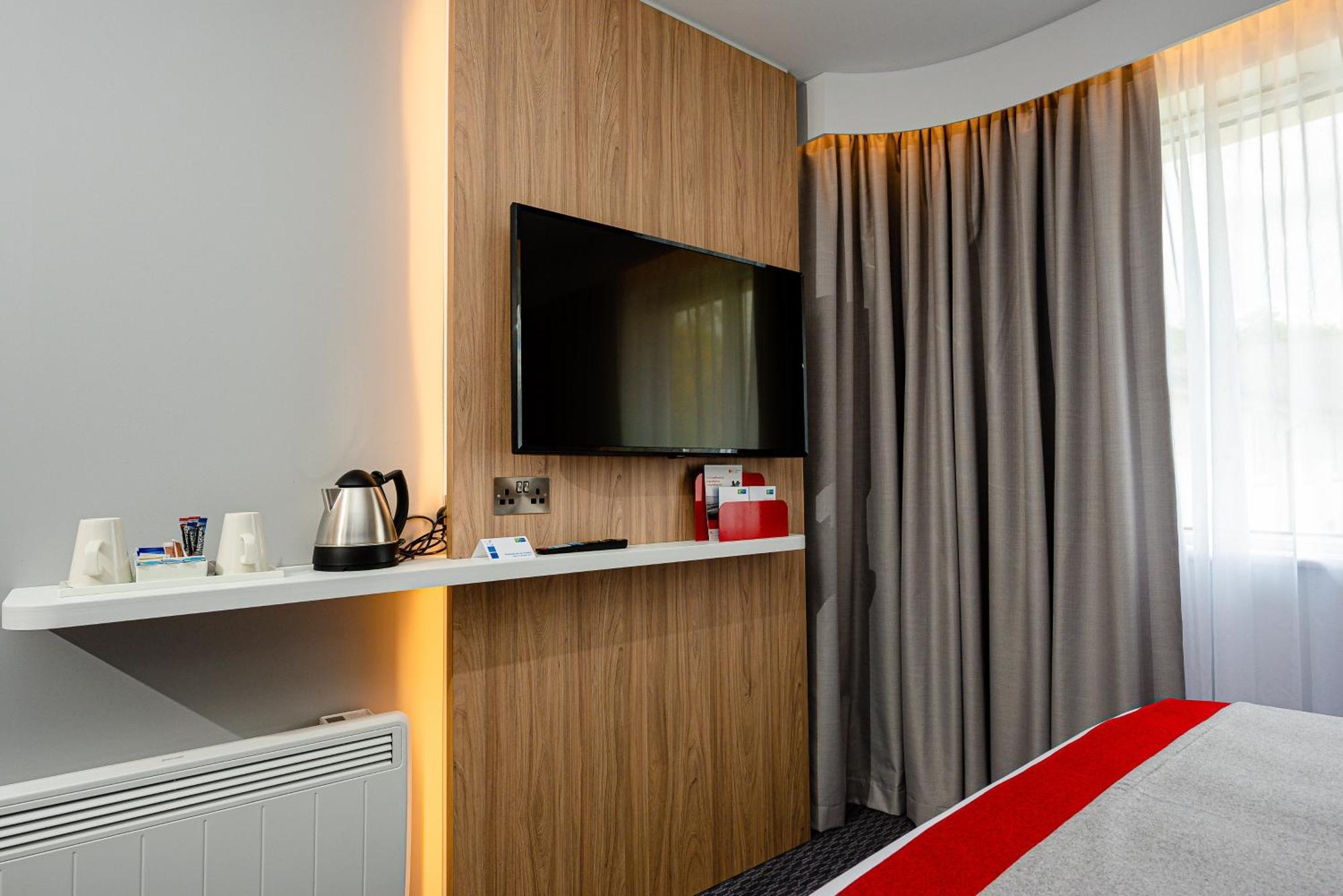 Standard King Room - Ground Floor with Free Hot Breakfast