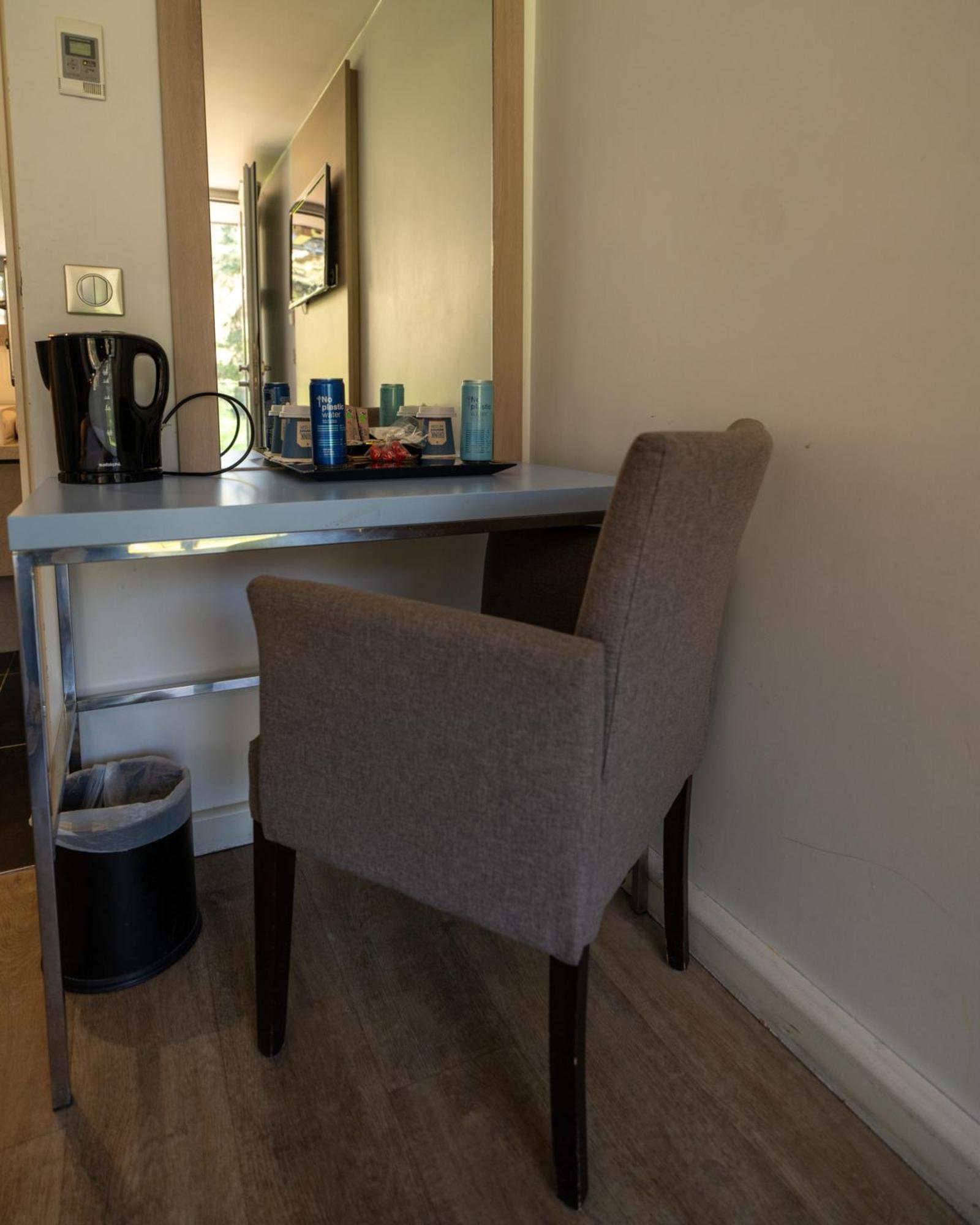 Double Room,1566915644:JPEG