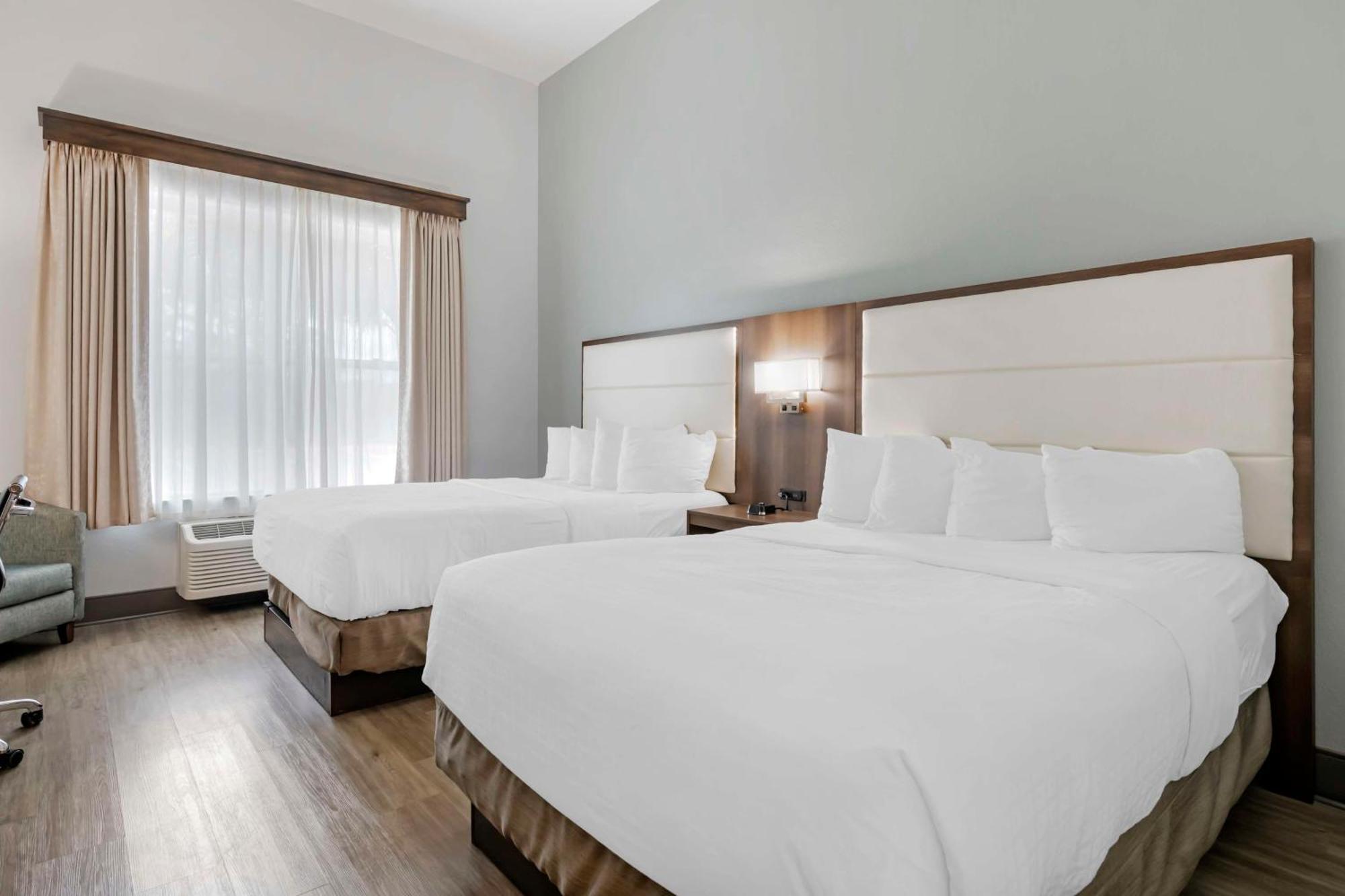 Queen Room with Two Queen Beds - Non-Smoking