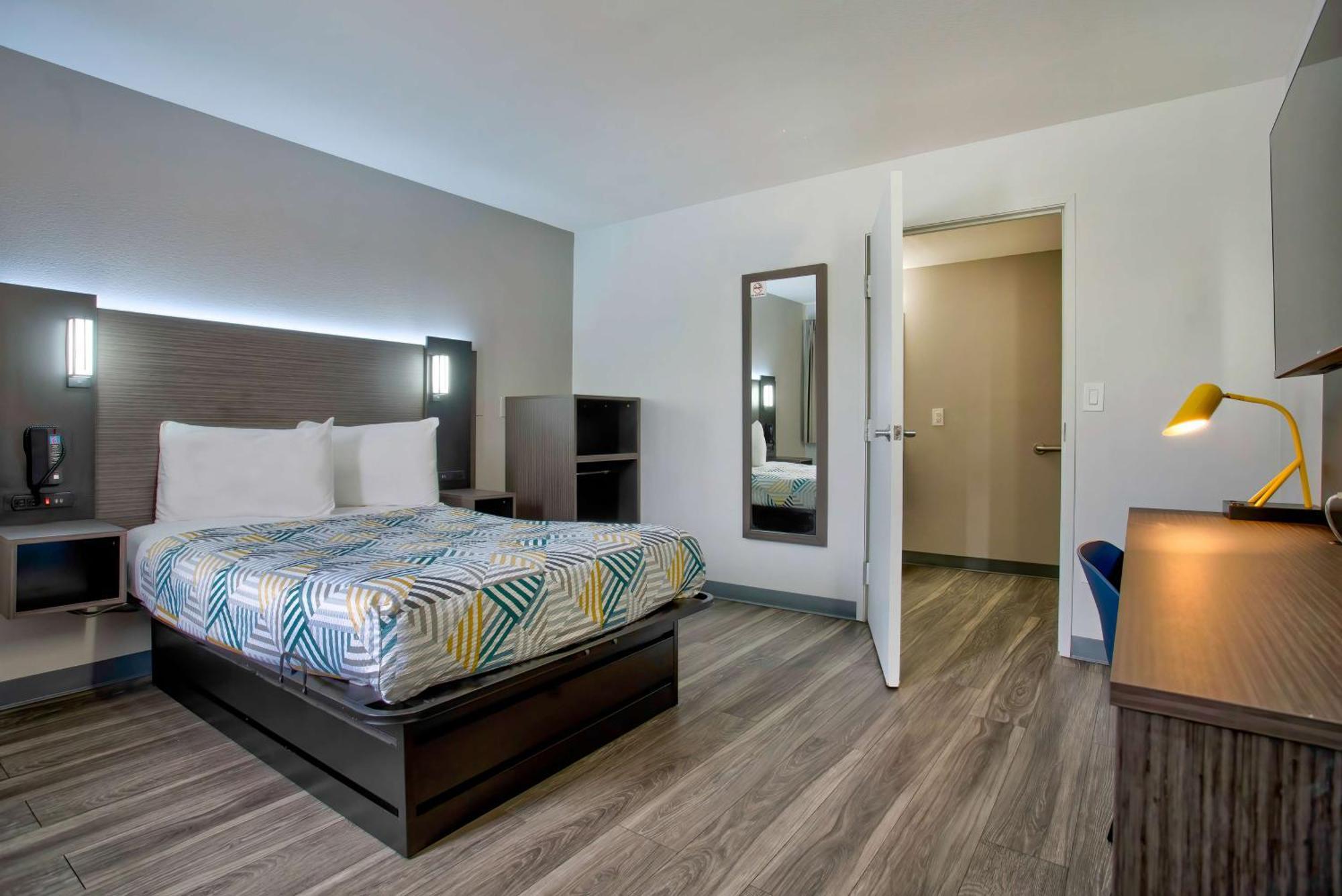 Double Room - Disability Access - Non-Smoking