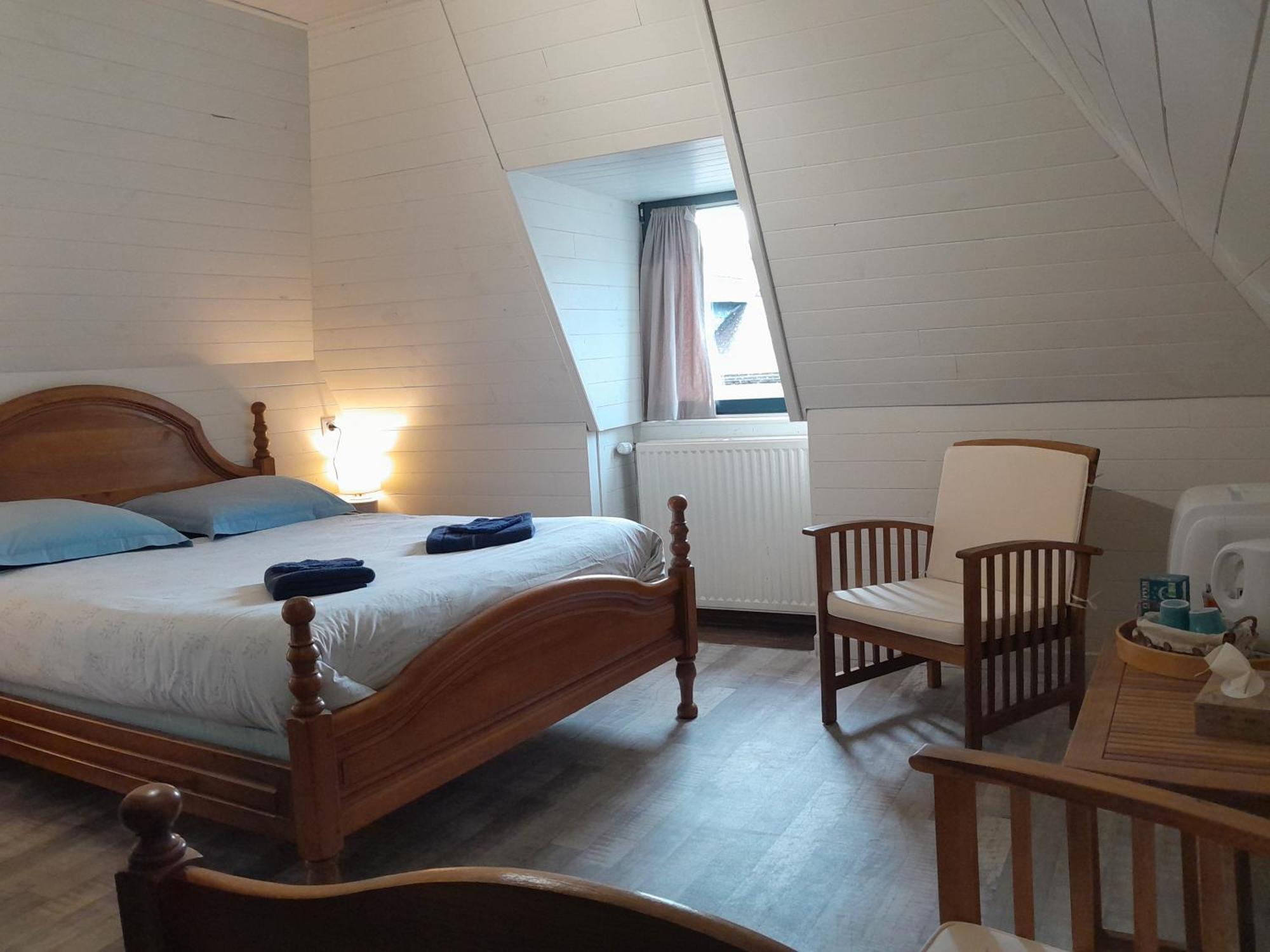 Double Room with Private Bathroom