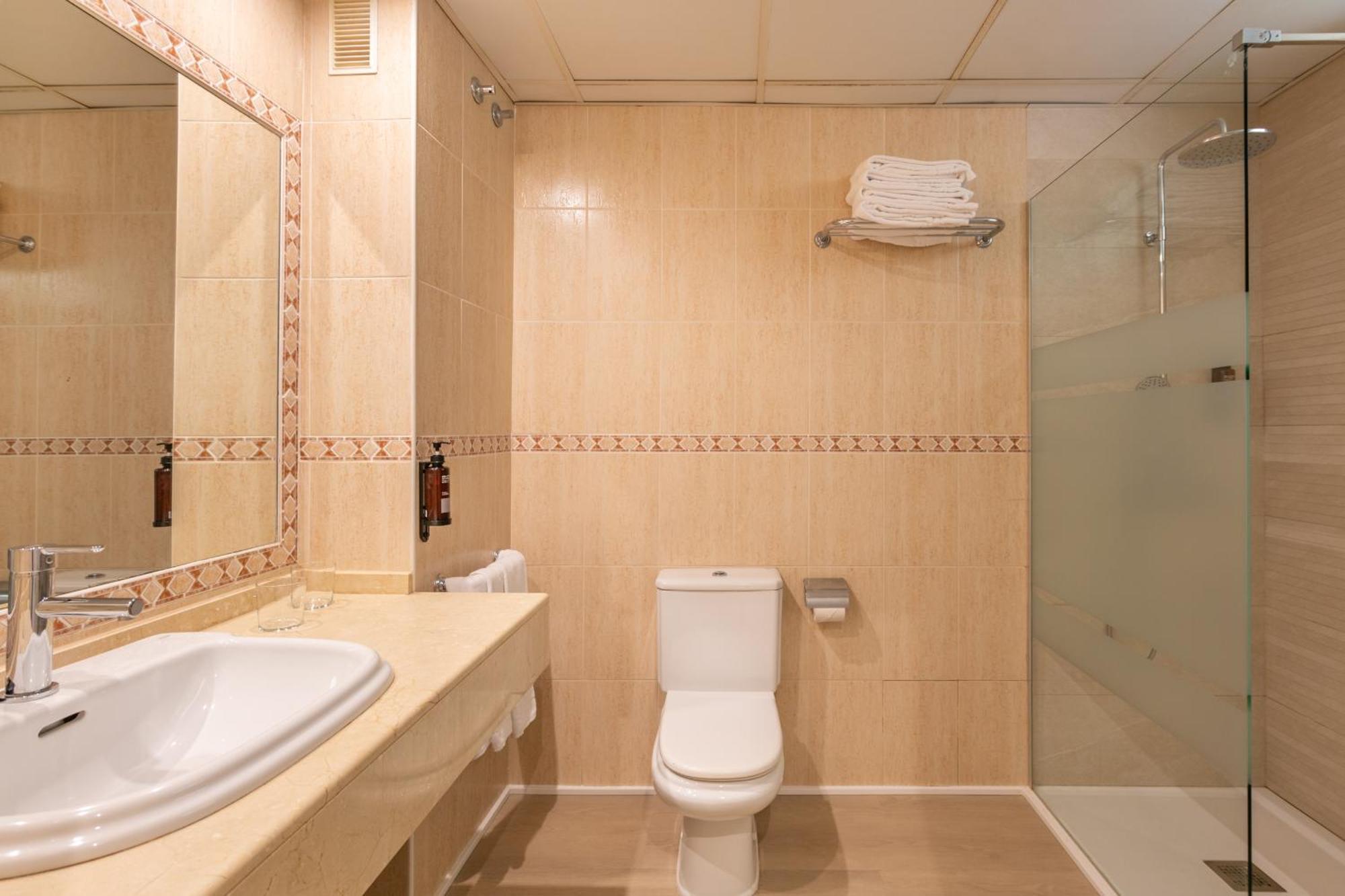 Quarto Twin Standard com Vista Mar
