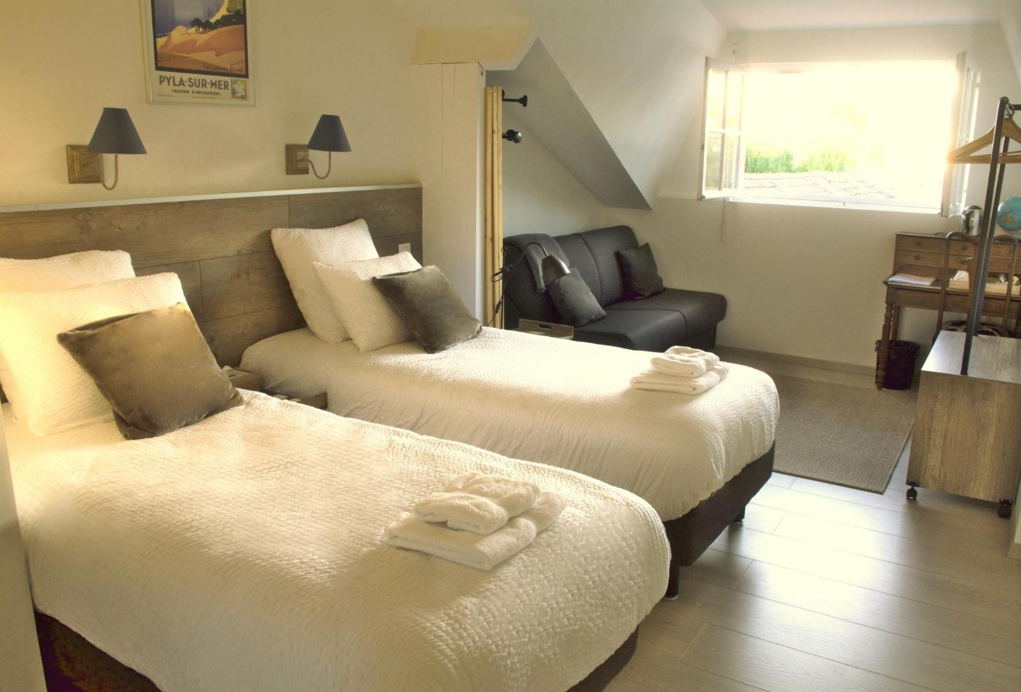 Chambre Quadruple avec Douche