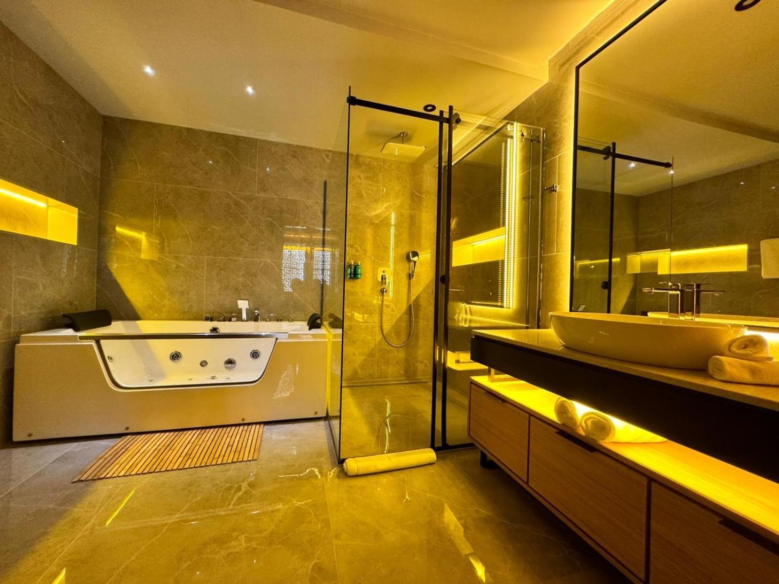 Suite Deluxe avec Baignoire Spa