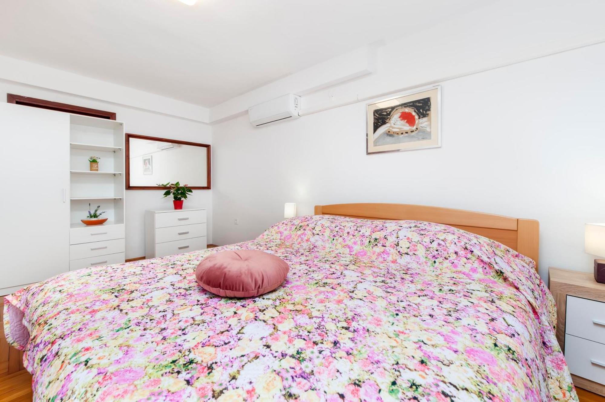 Apartment mit 1 Schlafzimmer und Terrasse