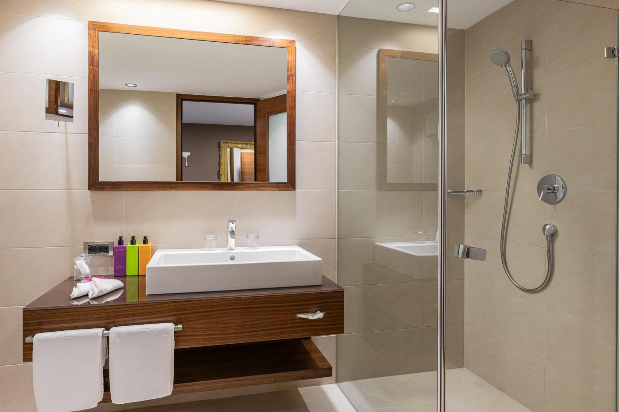 Deluxe Junior Suite