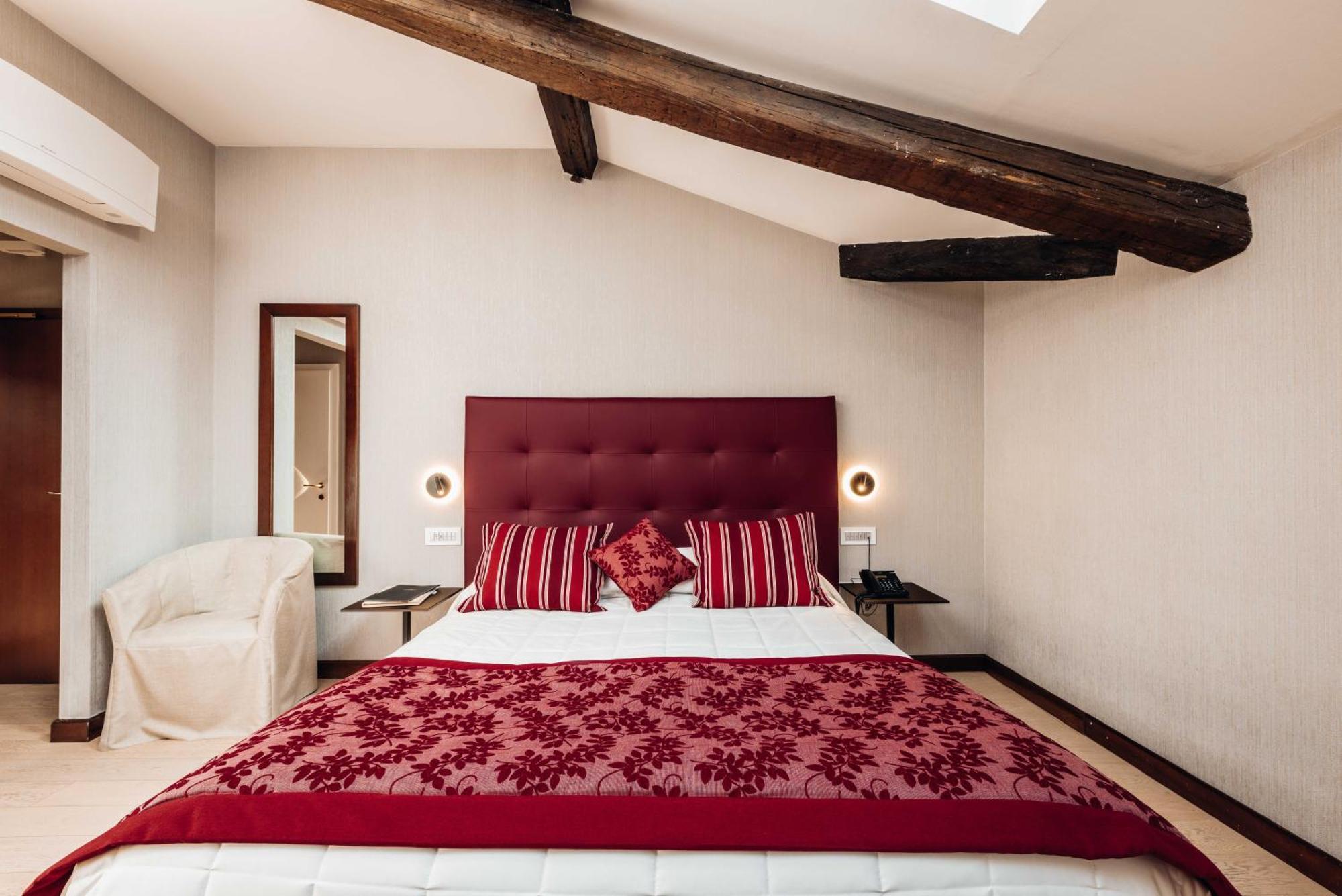 Double Room Attic,1580377813:JPEG