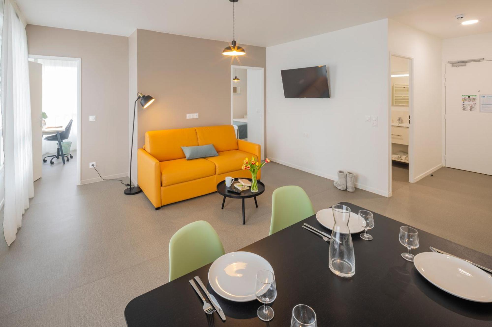 Appartement (2 Lits Doubles et 1 Canapé-Lit)
