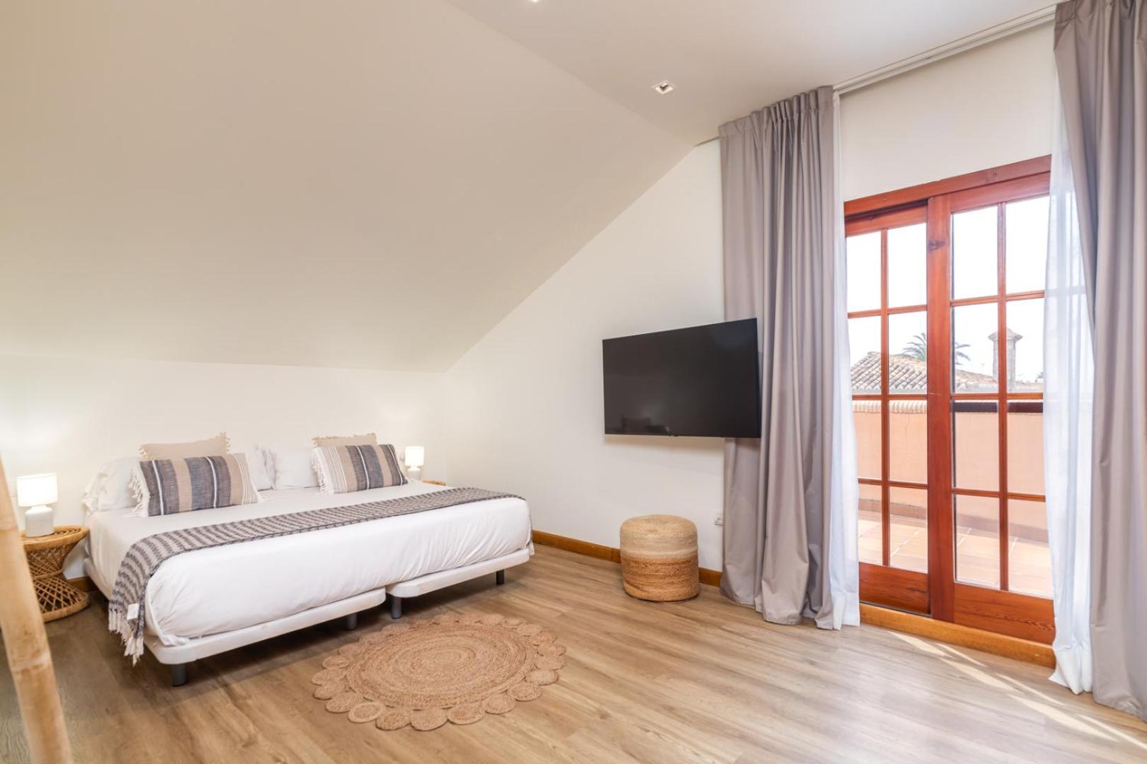 Junior Suite,1583339579:JPEG