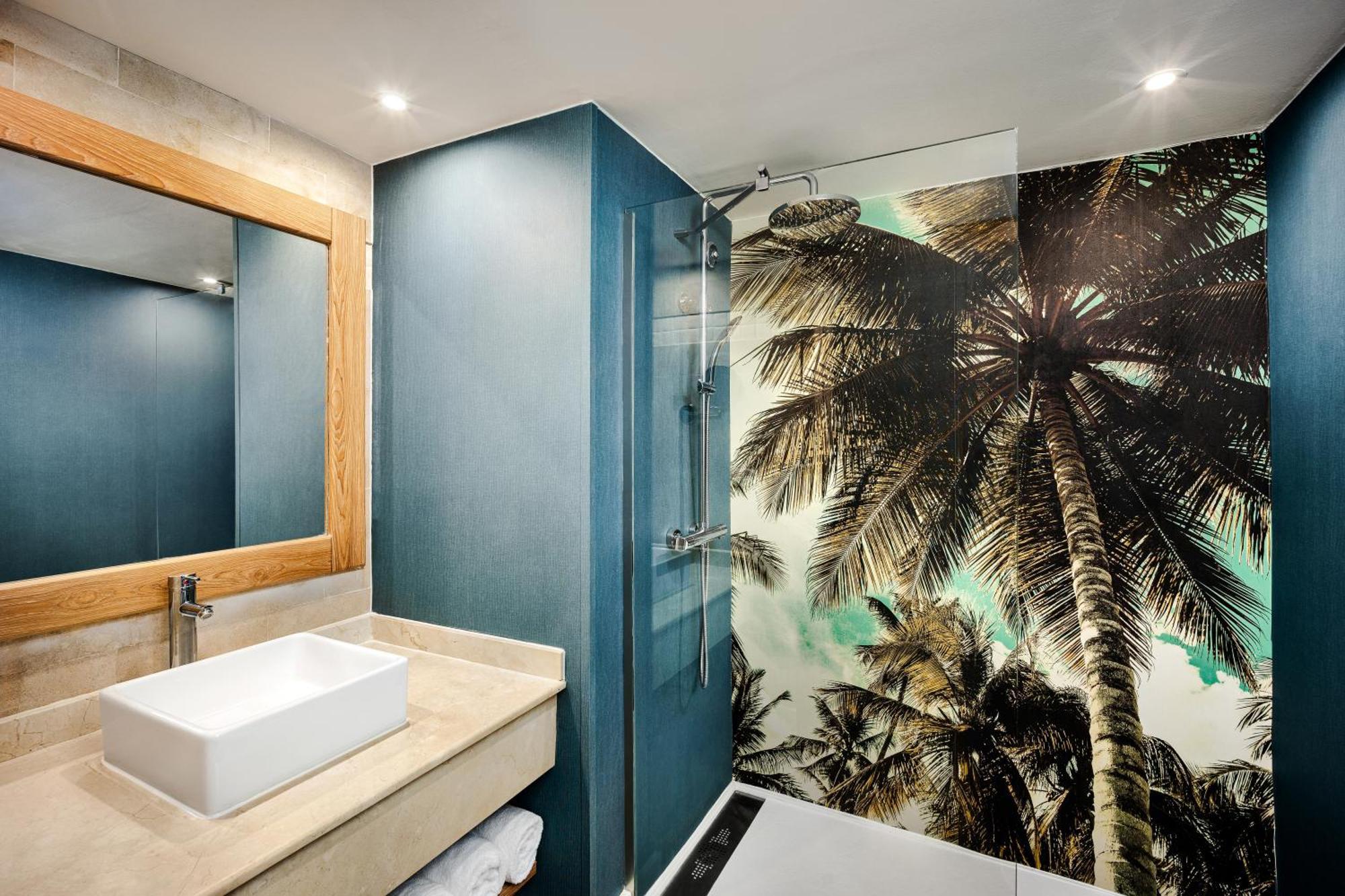 Quarto King Deluxe com Vista Oceano Parcial