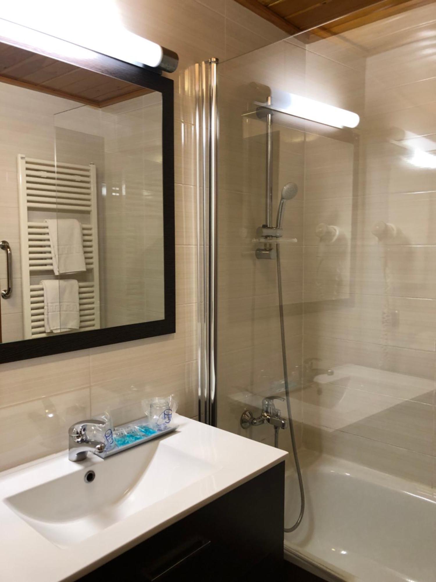 Triple Room,1583651663:JPEG