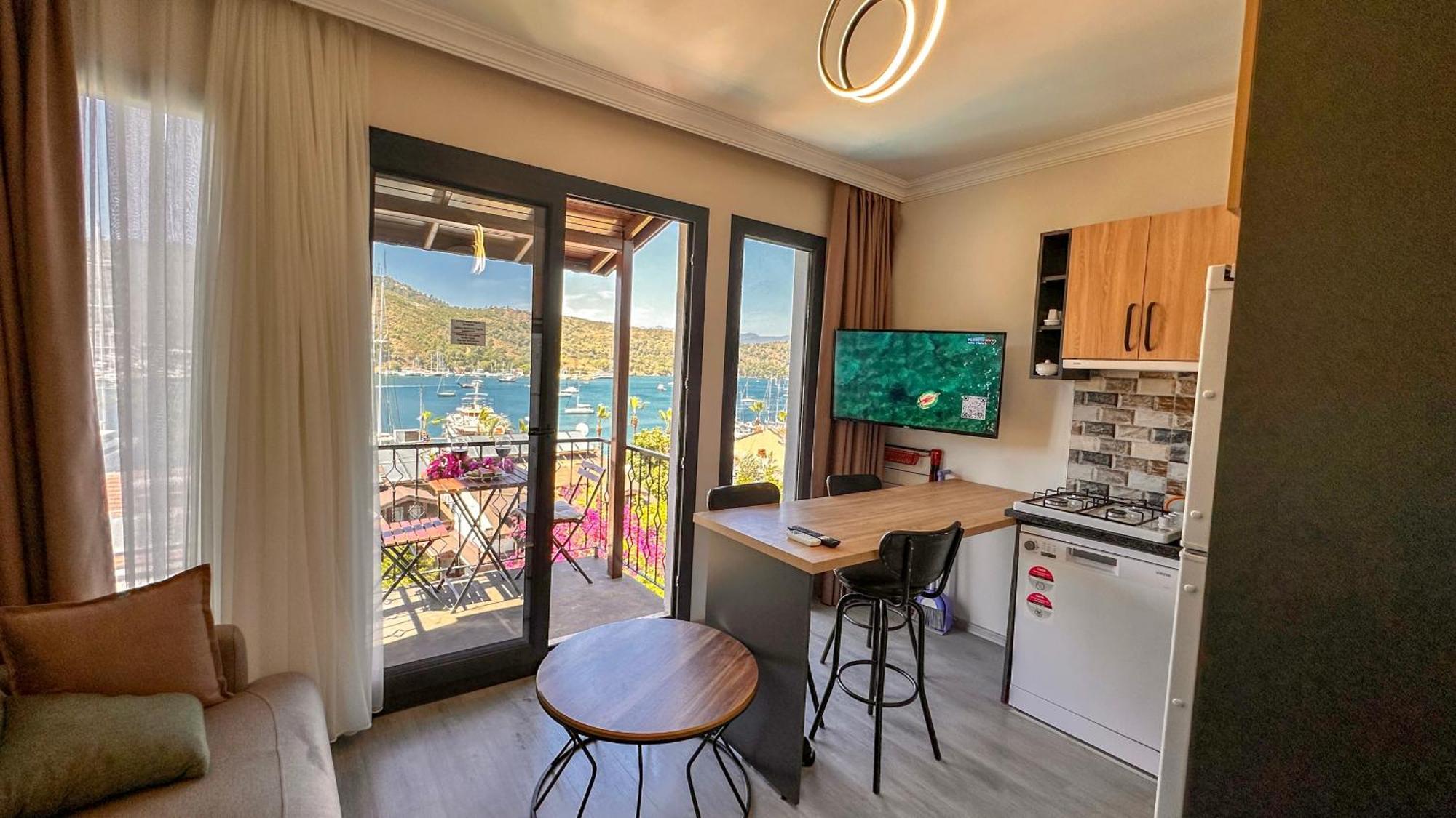 Suite mit Queensize-Doppelbett und Meerblick