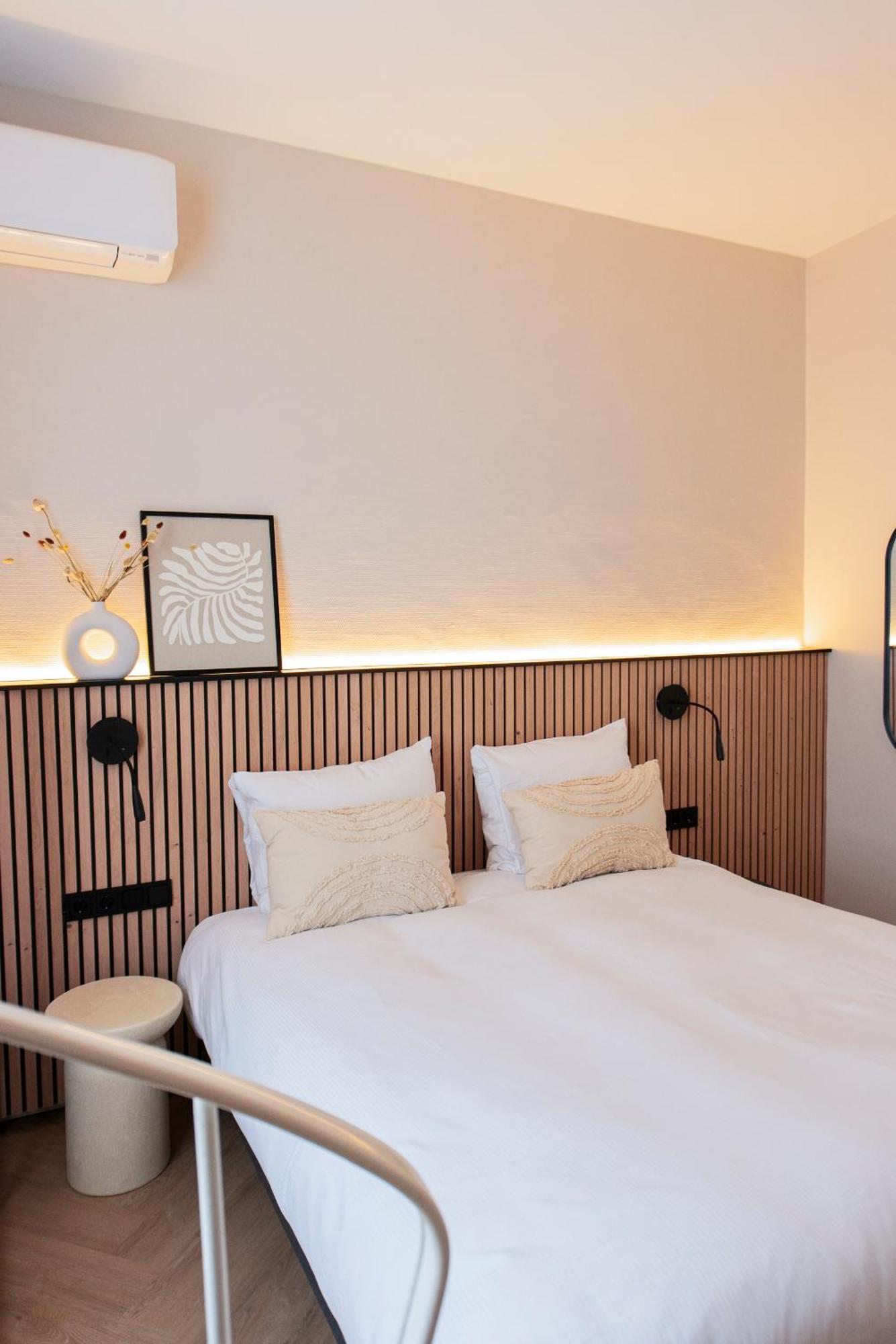 Standard Double Room,1586128288:JPEG