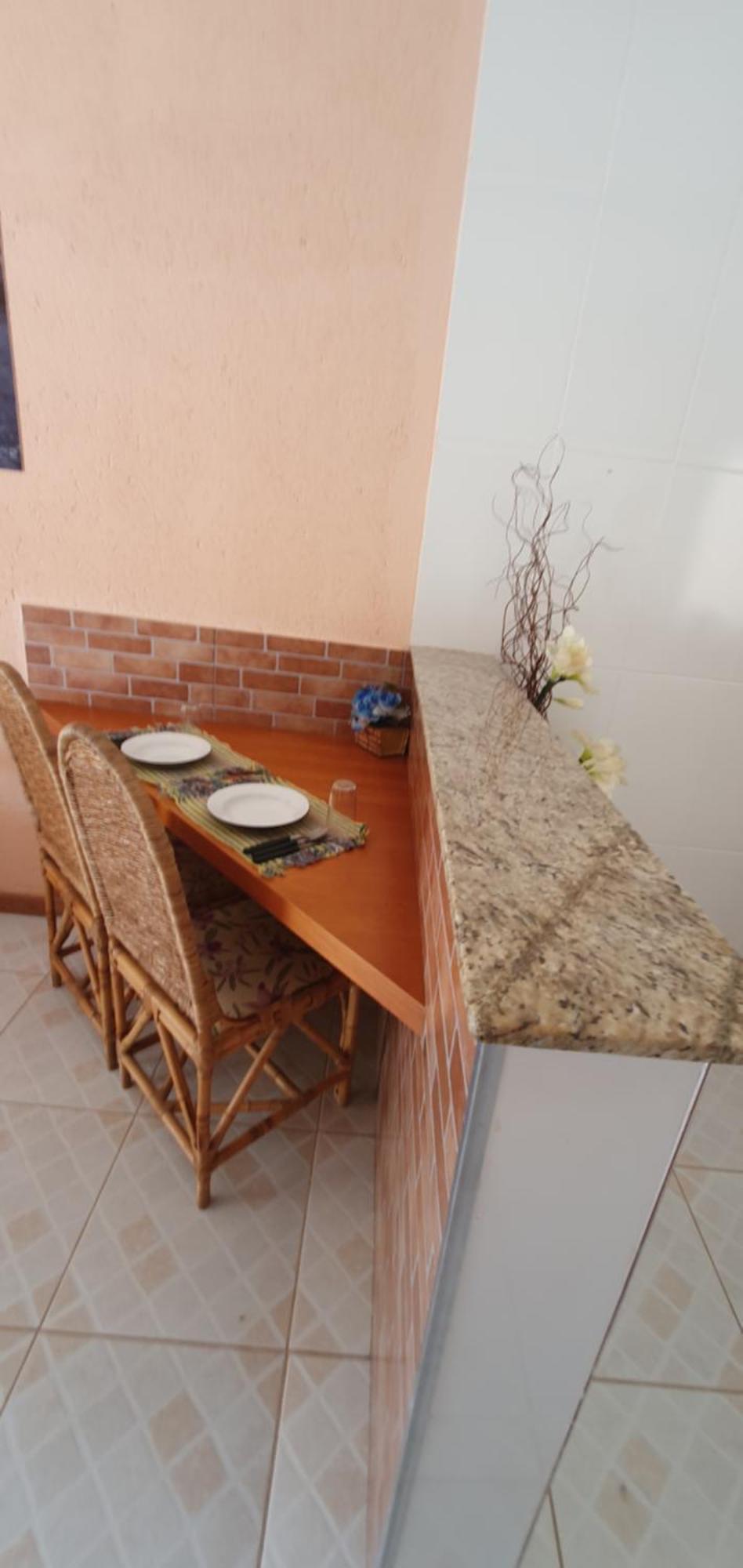 Apartamento com Varanda