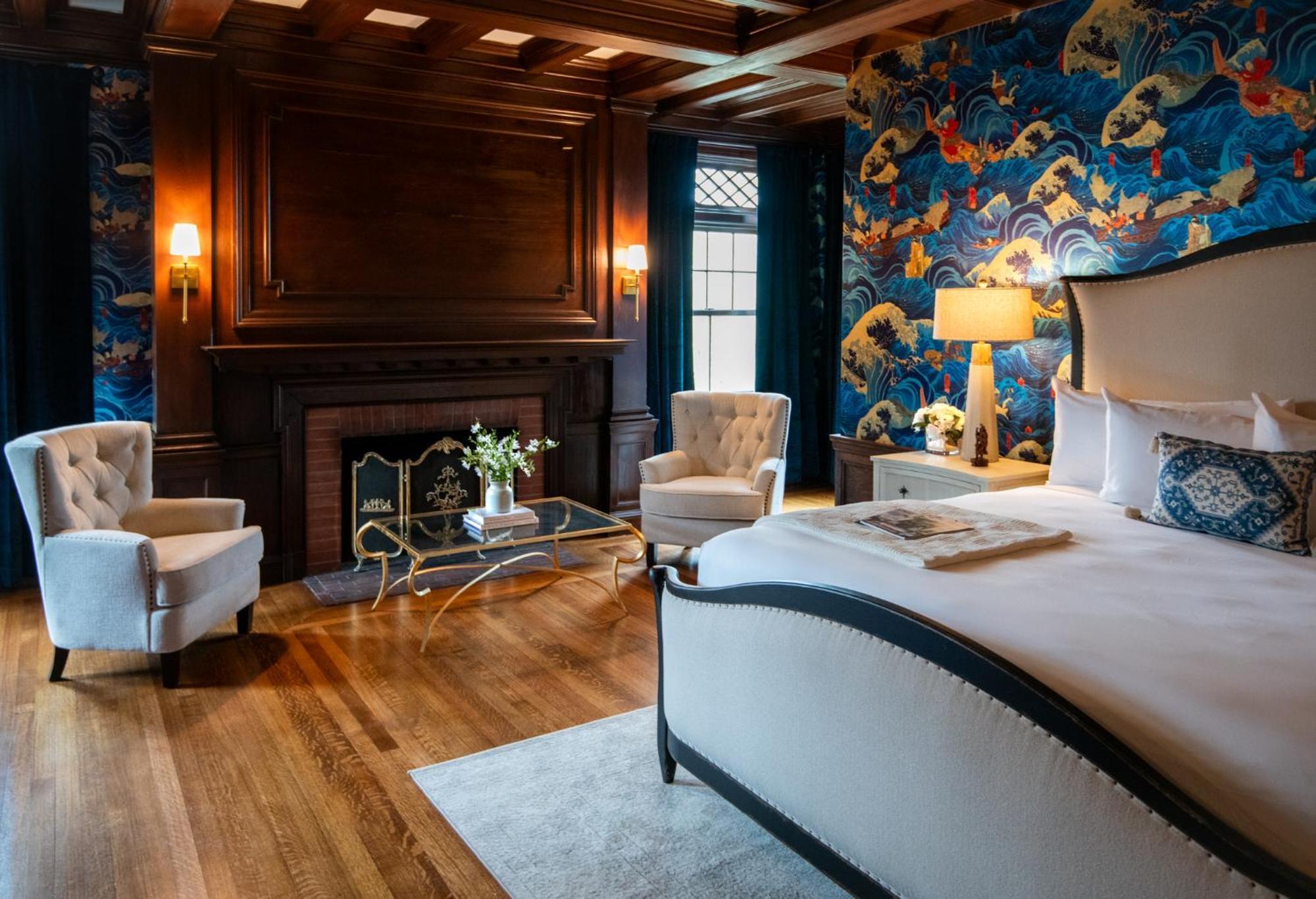 Deluxe King, Room 2