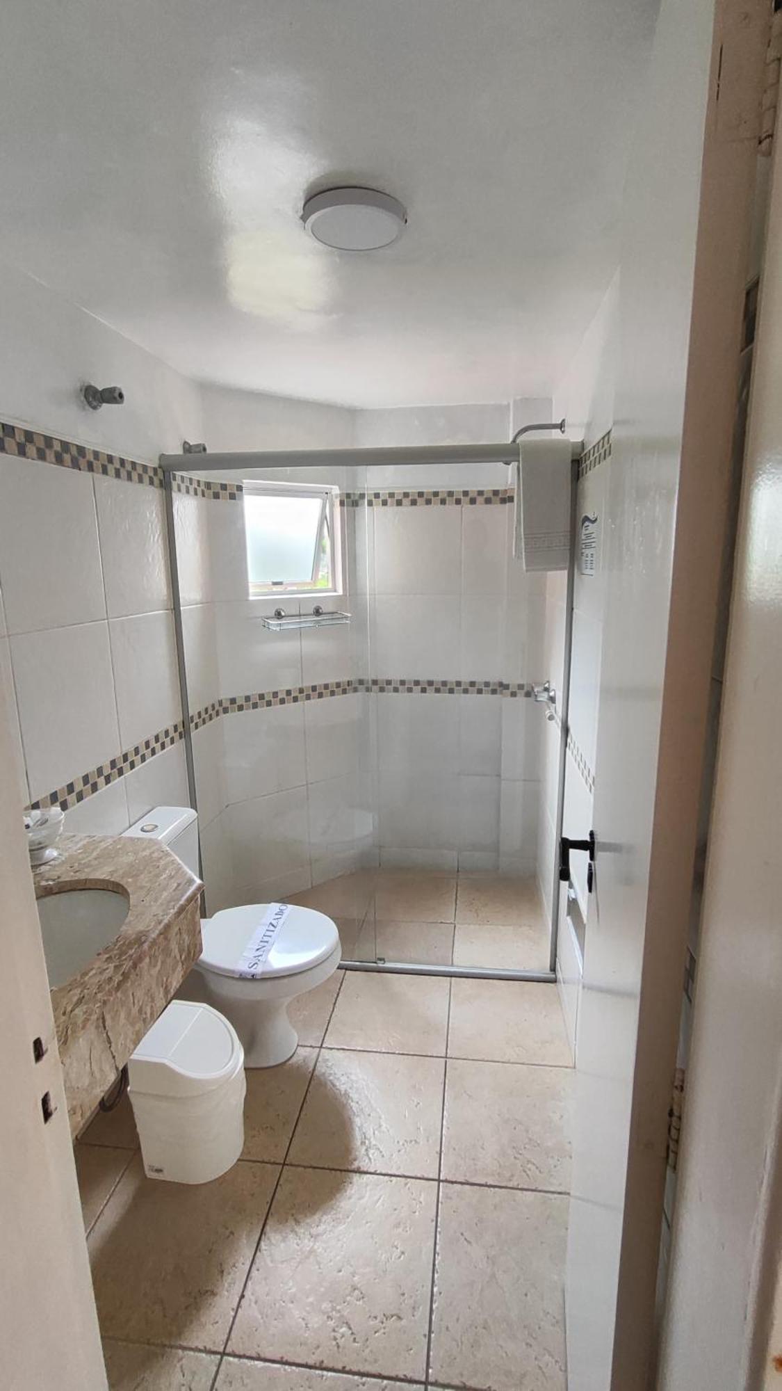 Quarto com 2 Camas de Solteiro e Vista