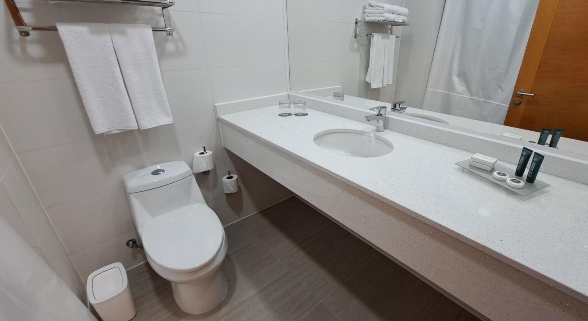 Quarto com 2 Camas de Solteiro