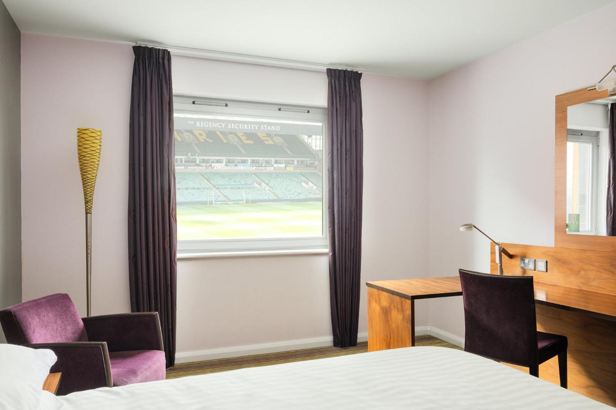 Standard Double Room with Two Double Beds and Pitch View