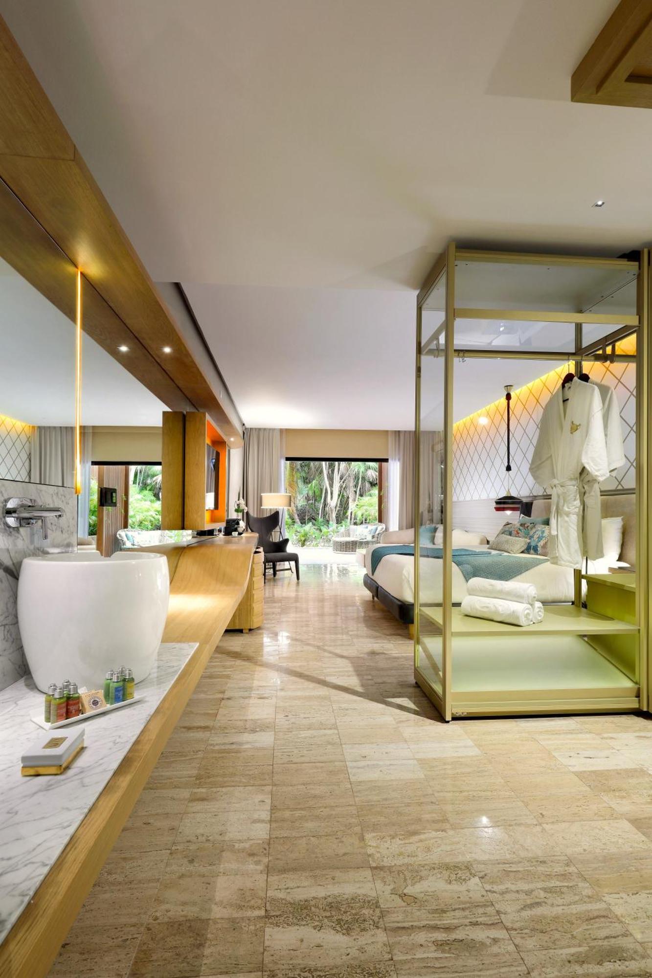 Junior Suite Private Pool