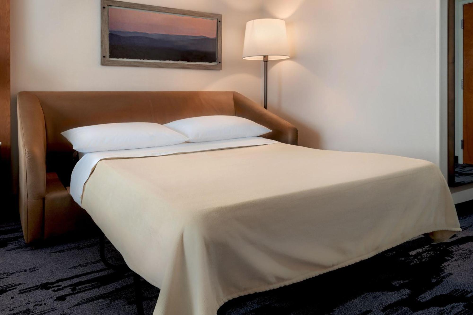 King Room with Bathtub - Mobility Access/Hearing Accessible