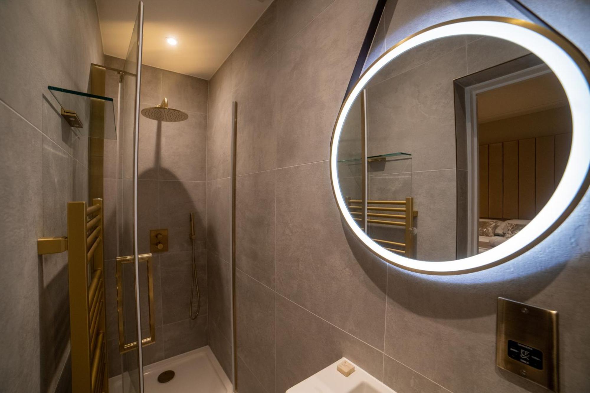Standaard Tweepersoonskamer met Eigen Badkamer