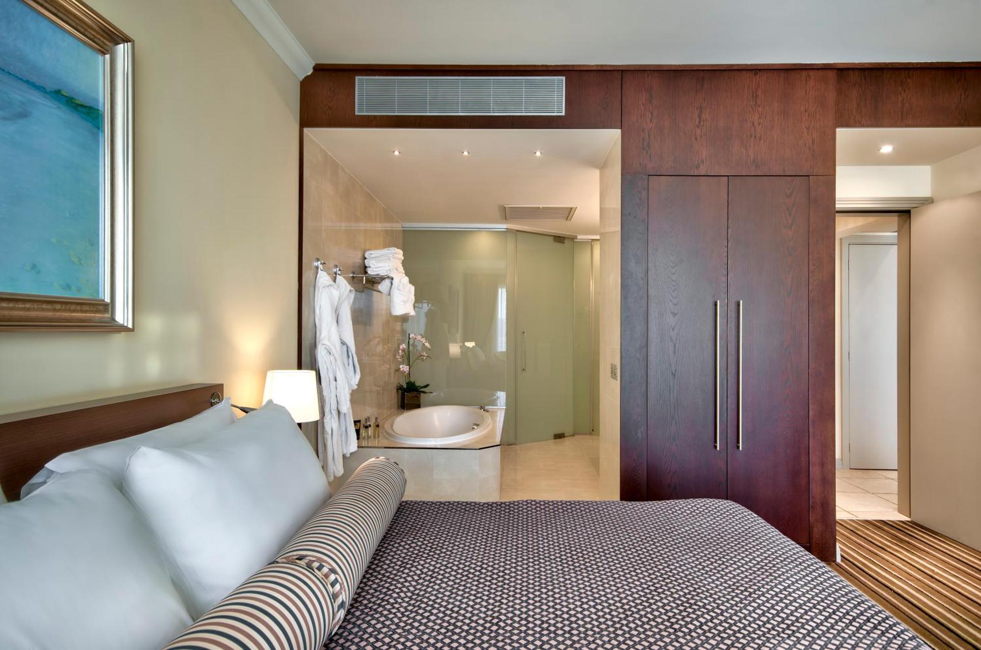 Penthouse Suite met Uitzicht op Omgeving