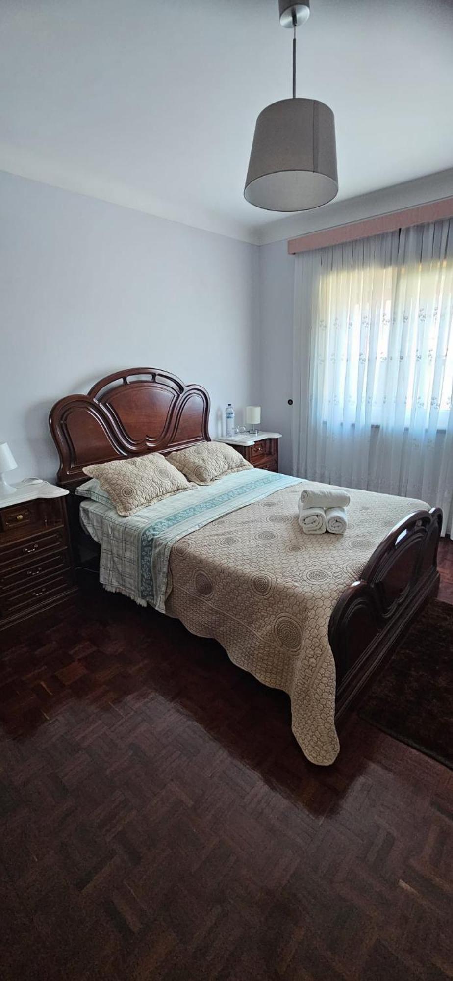 Quarto Duplo com Casa de Banho Partilhada