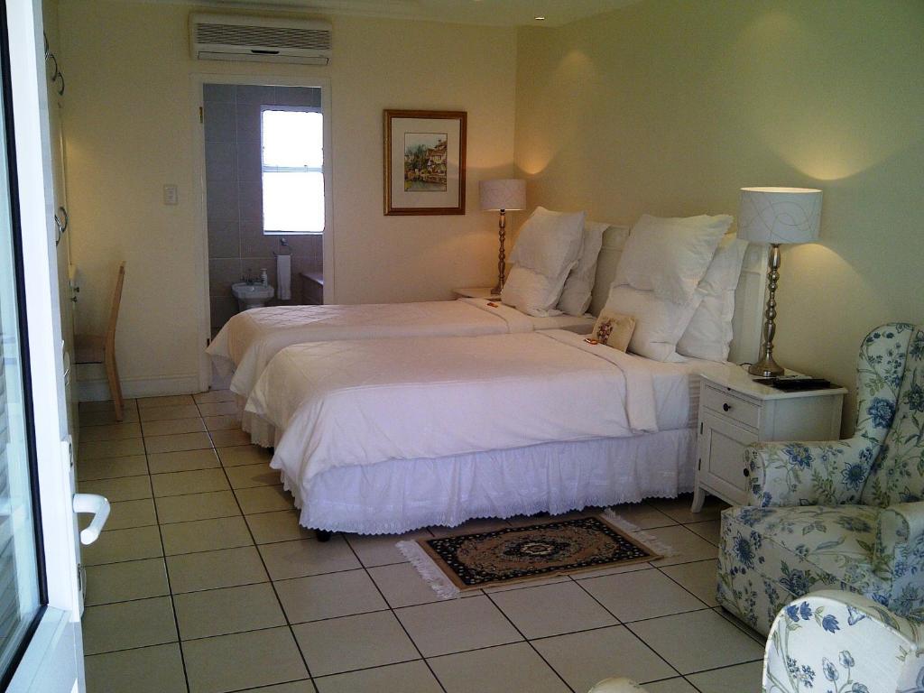 Deluxe Plus King Room,52156649:JPEG