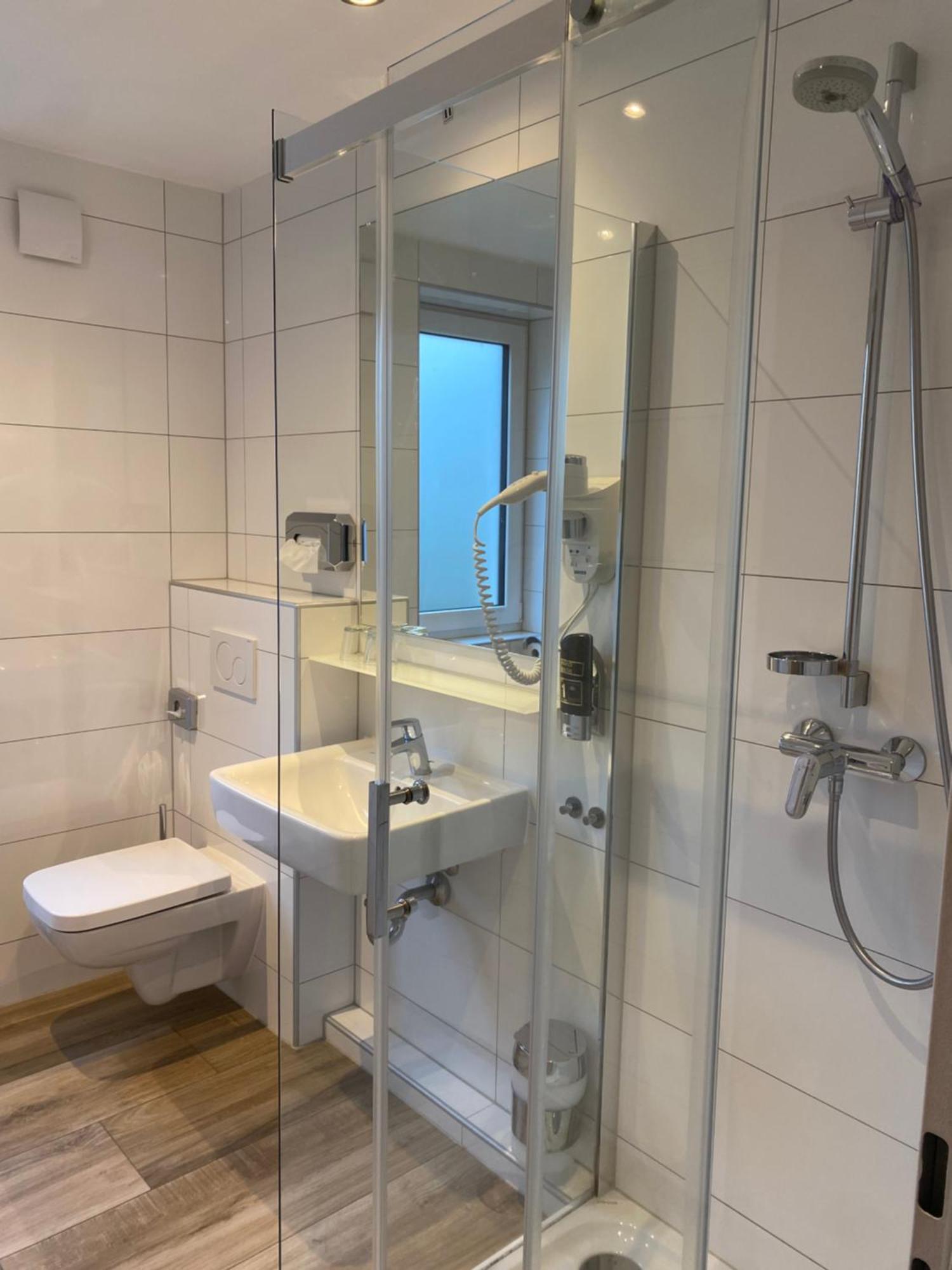 Triple Room,1592060504:JPEG