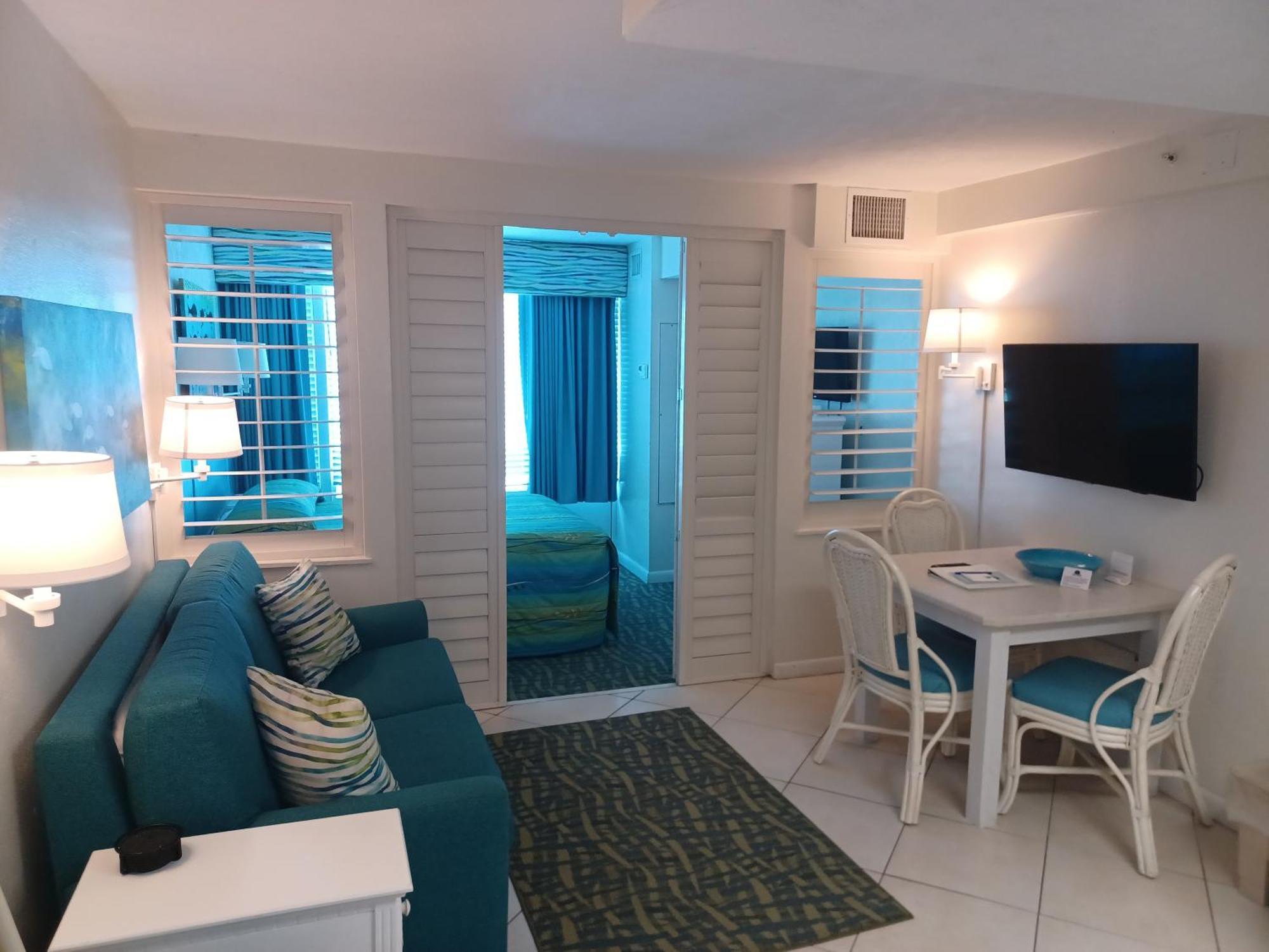 Studio Partial Ocean View